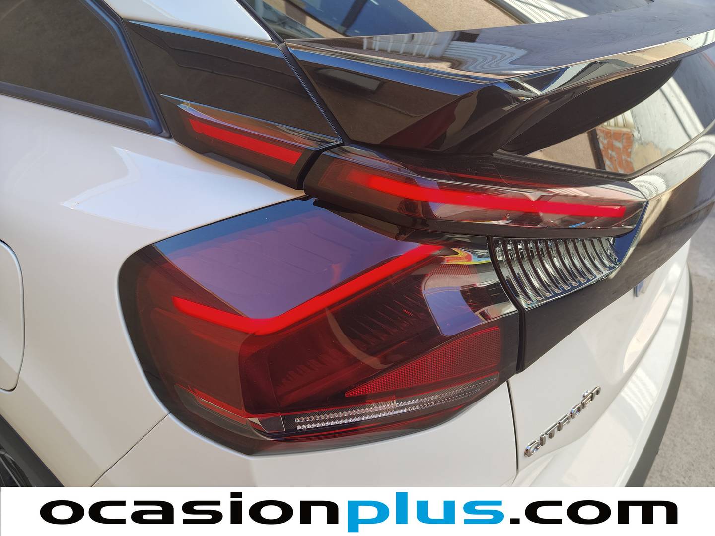 Foto Citroën ë-C4 Citroen ë-C4 eléctrico 50kWh Shine (136 CV)