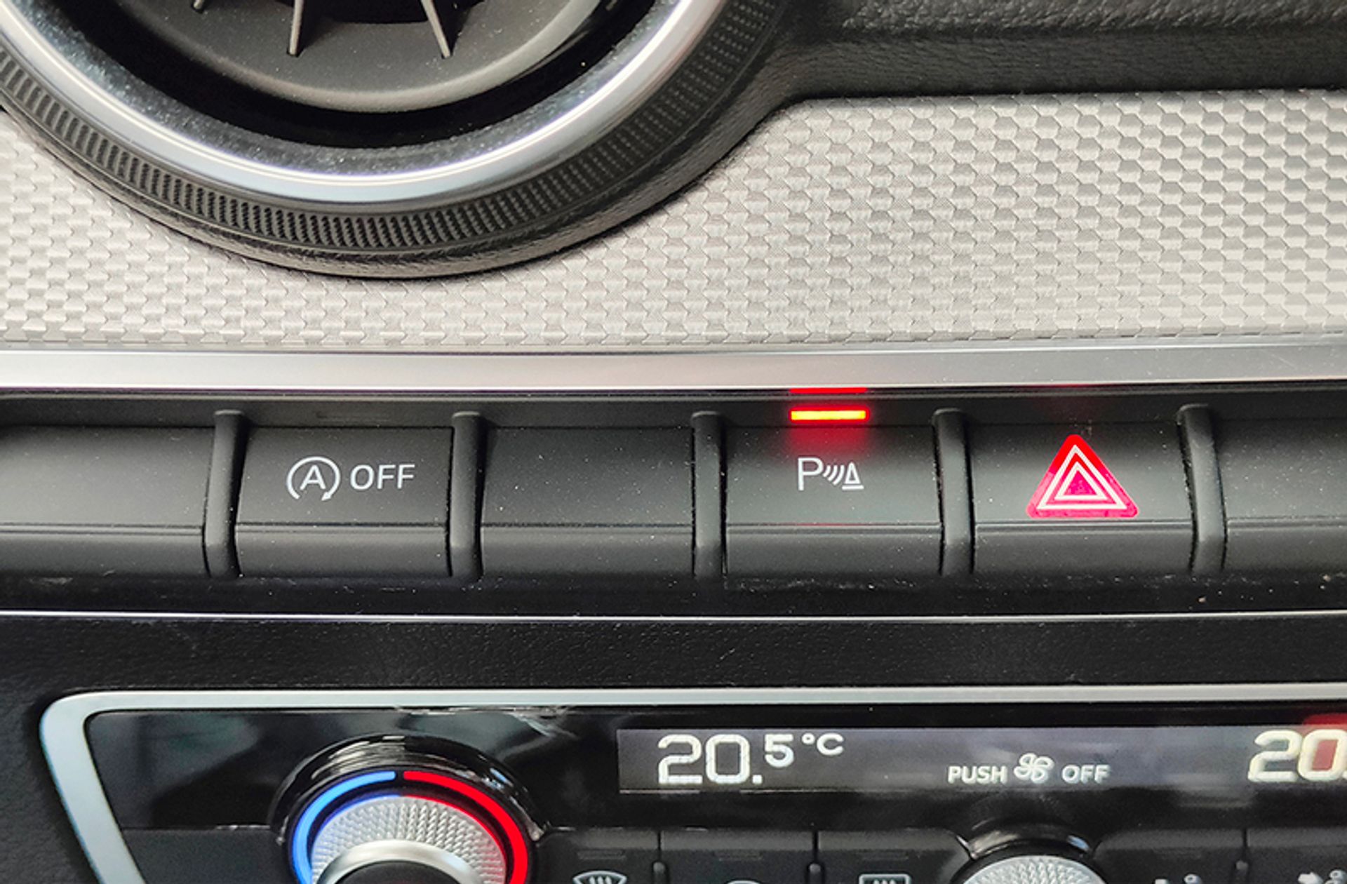 Audi Q2 Advanced 30 TDI - foto 30
