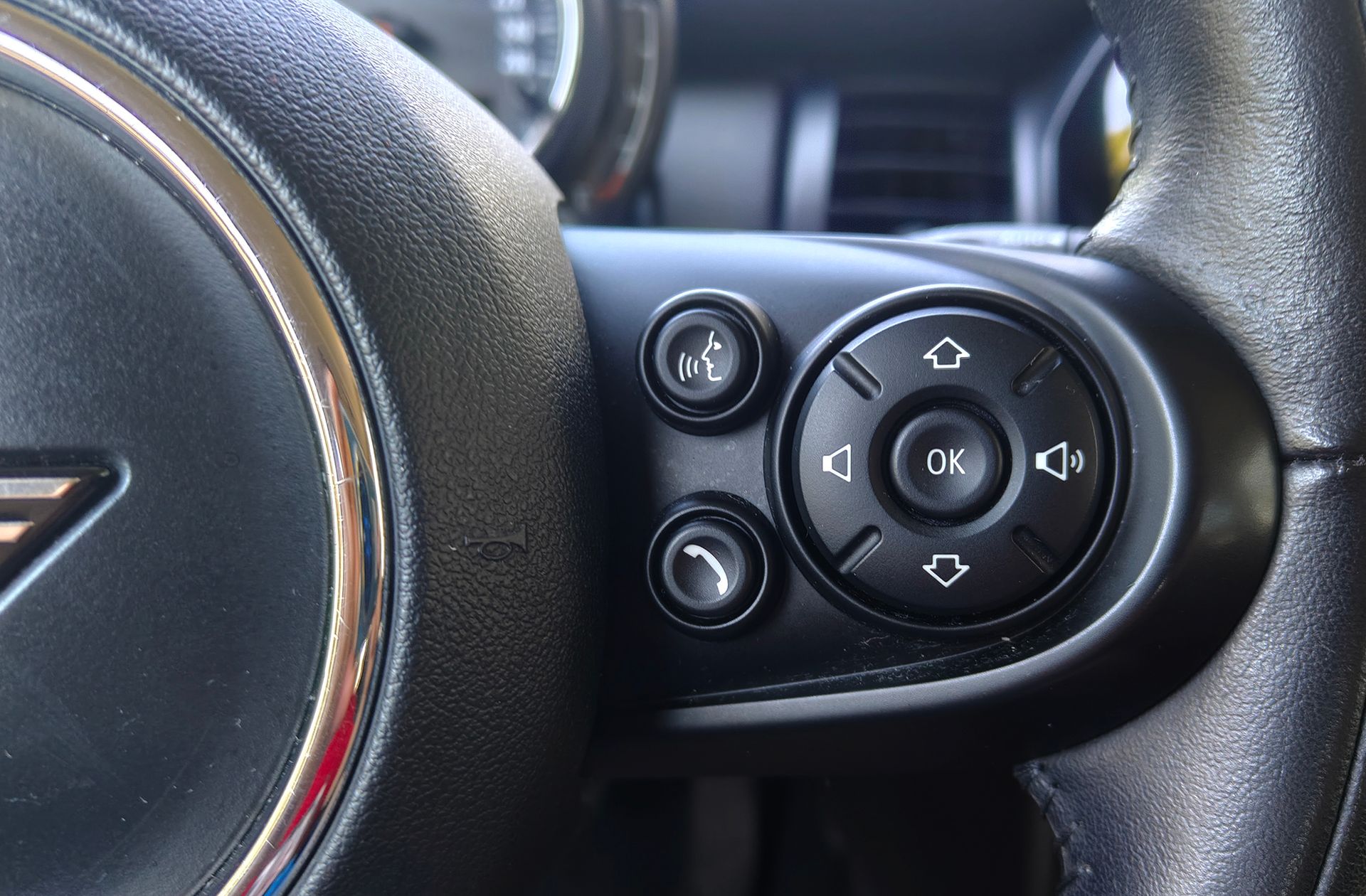 MINI Cooper One D - foto 25