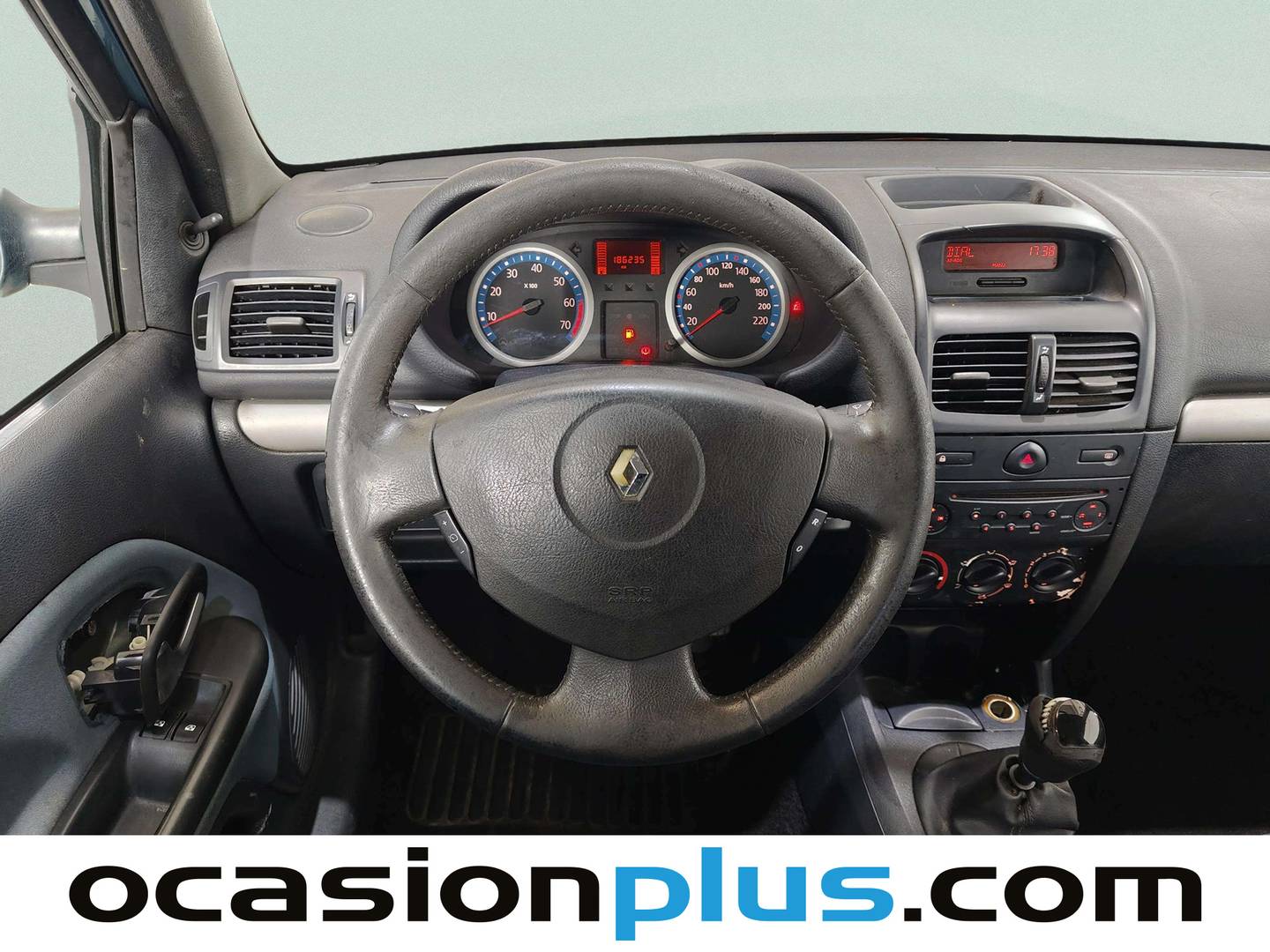 Renault Clio Renault Clio 1.2 16v Pack Authentique (75 CV) manual