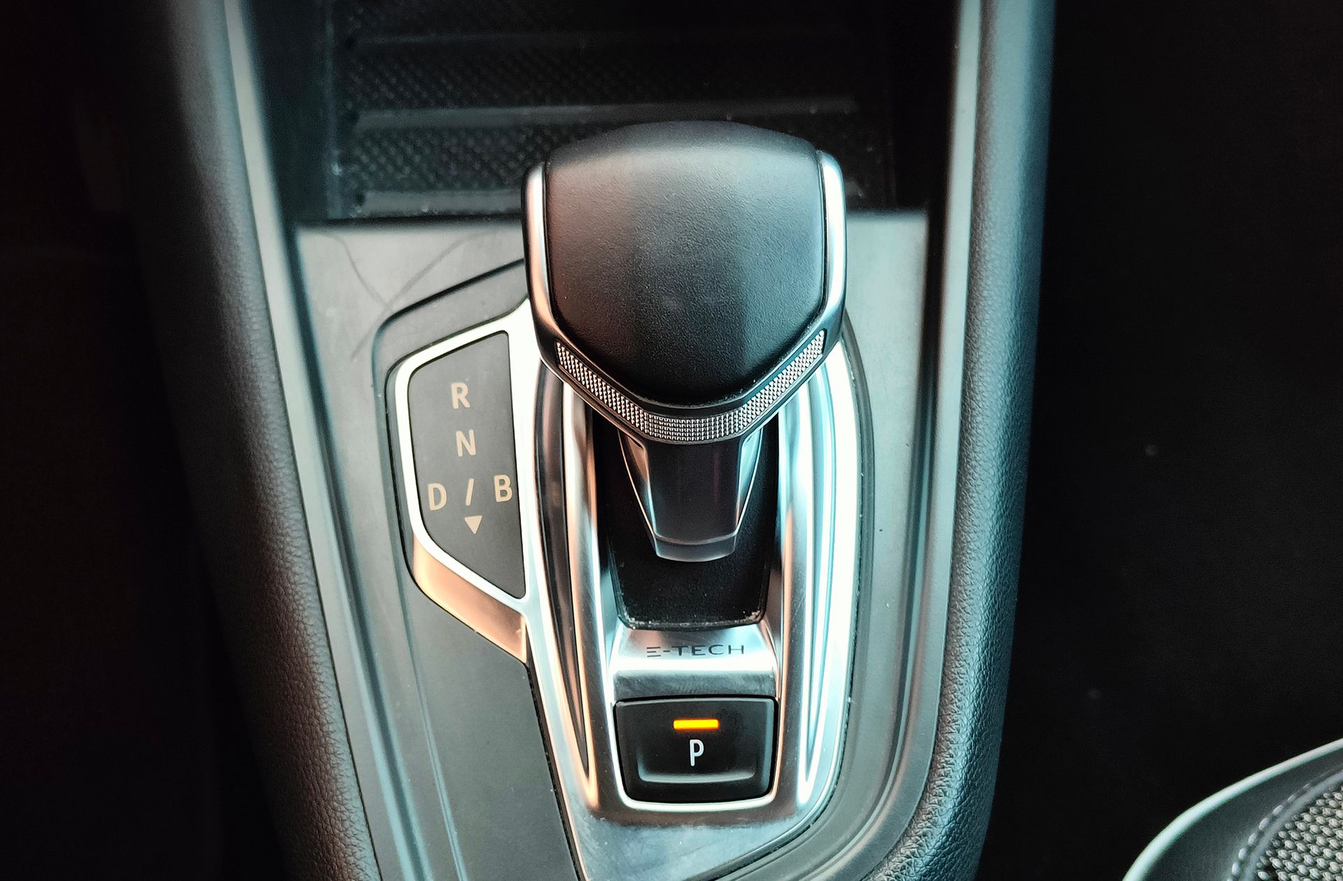 Renault Captur Zen E-Tech Híbrido enchufable - foto 5