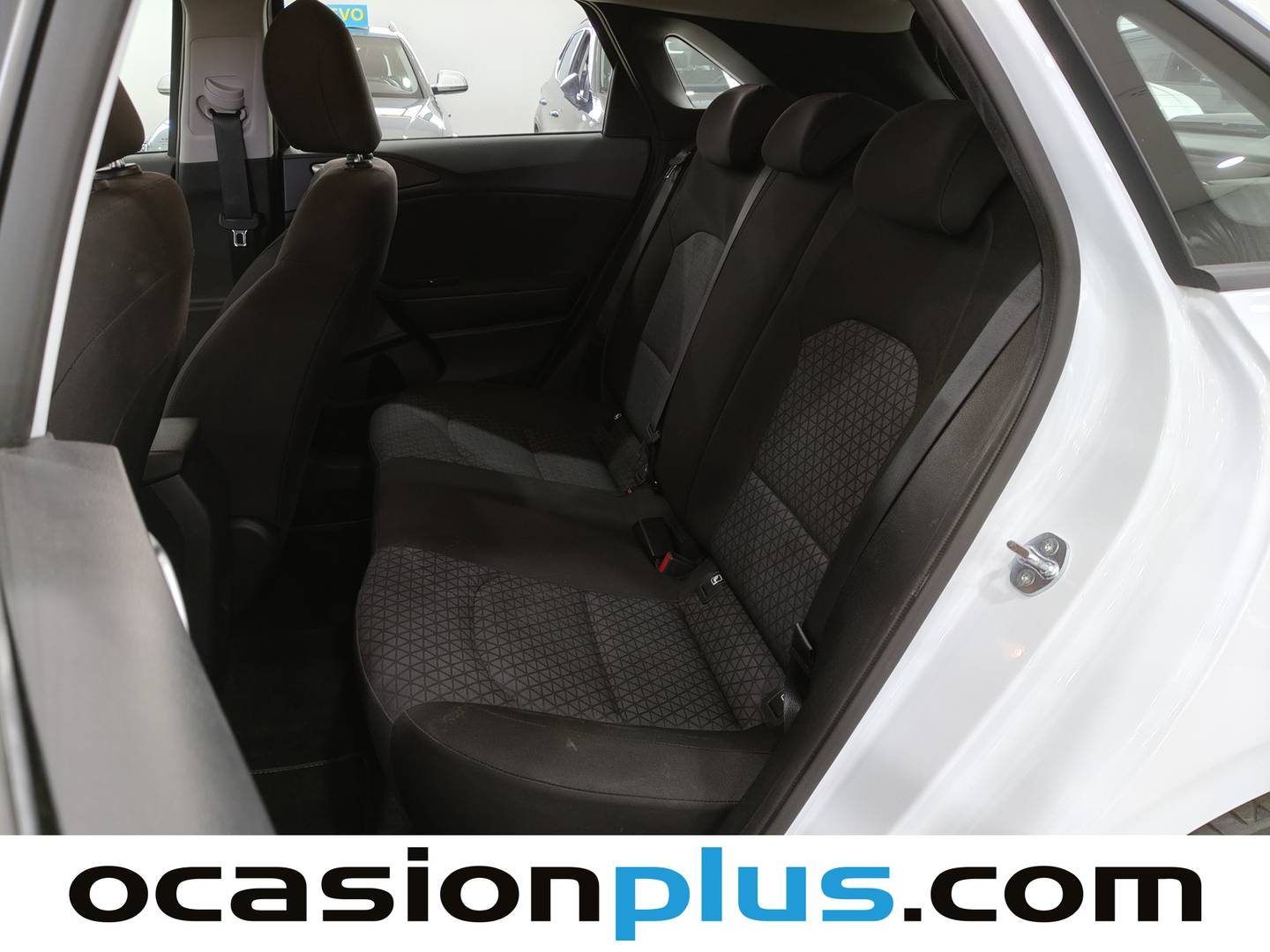 Foto asientos traseros KIA Ceed KIA Ceed 1.0 T-GDi Concept (100 CV)