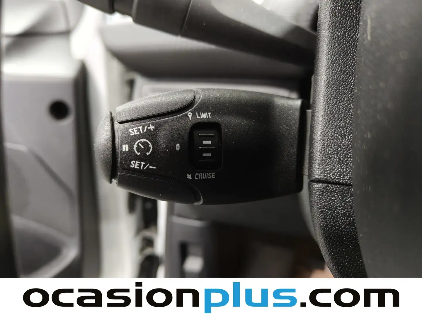 Foto Peugeot 2008 Peugeot 2008 BlueHDi 120 S&S Allure (120 CV)