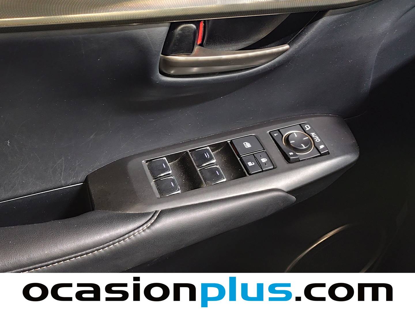 Lexus NX Lexus NX 300h Premium 2WD (197 CV) 197cv