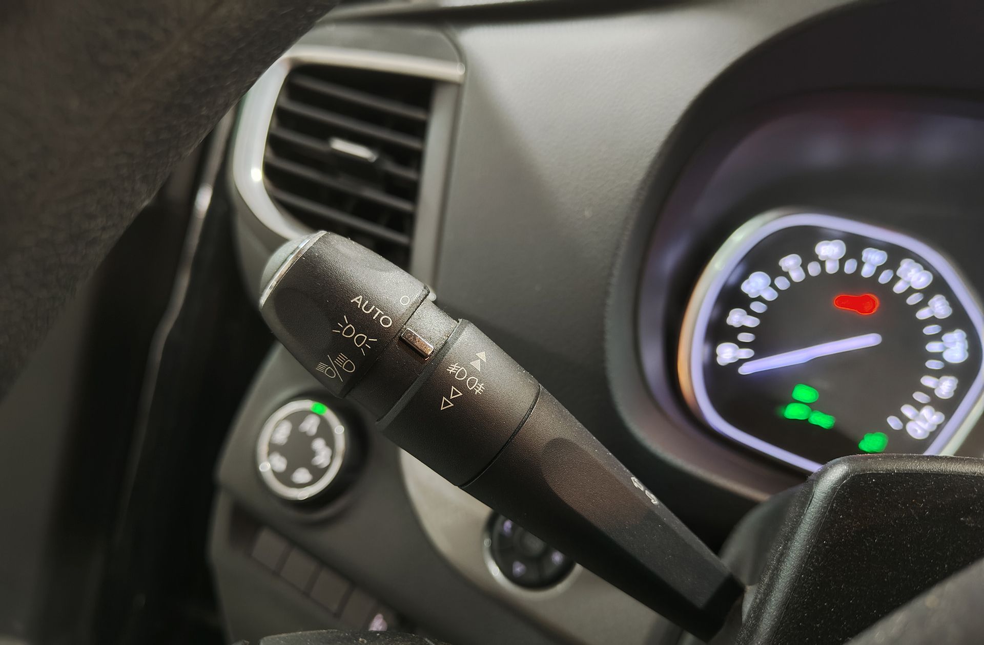 Citroën SpaceTourer BlueHDi 150 Feel Talla M 8 plazas - foto 27
