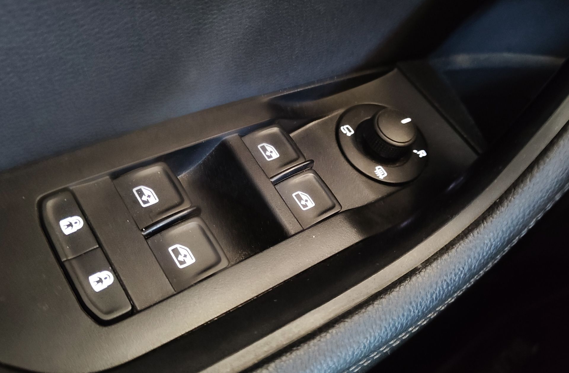 Škoda Superb 1.5 TSI Style DSG - foto 42