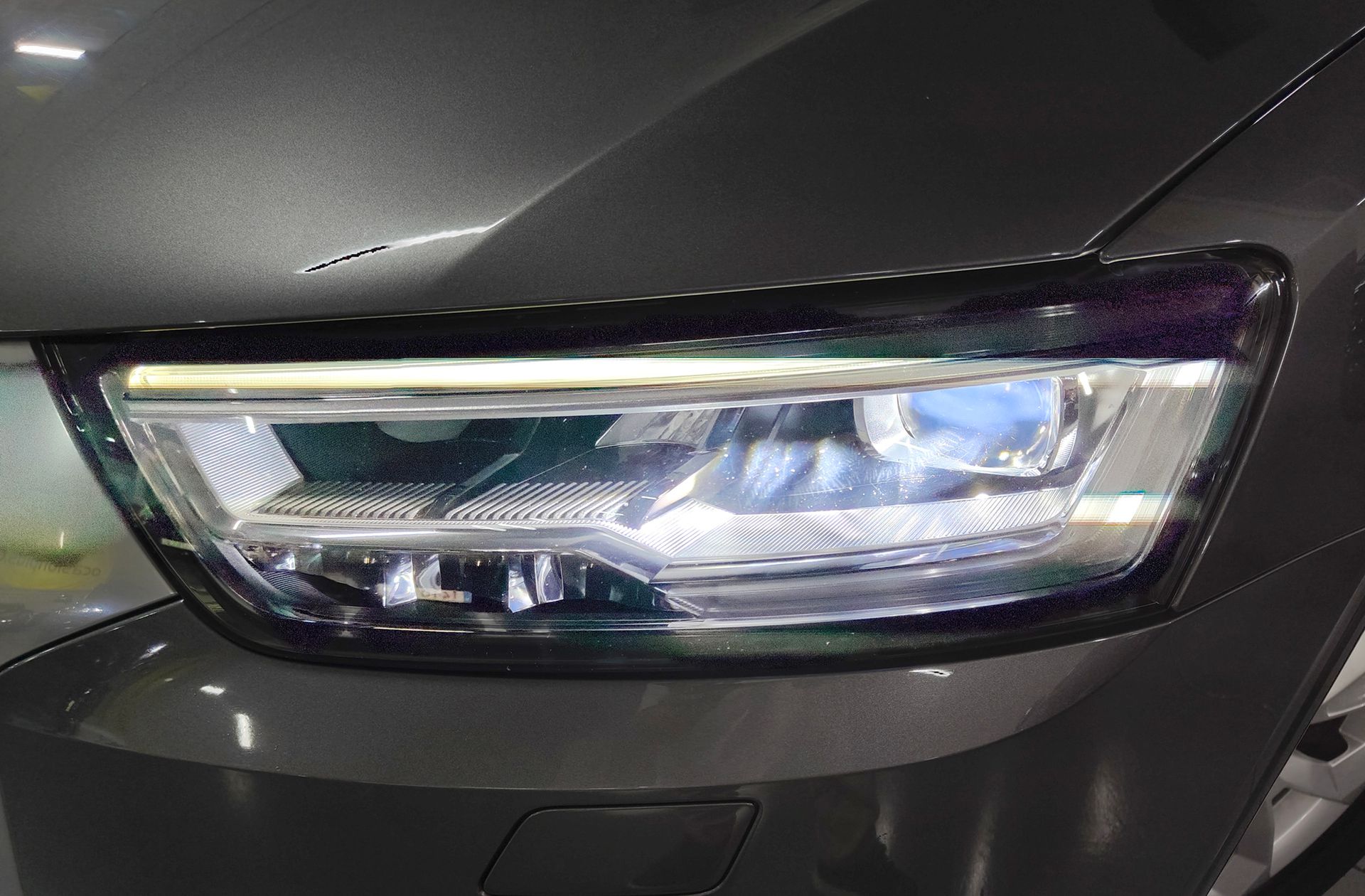 Audi Q3 Design Edition 1.4 TFSI CoD S tronic - foto 18