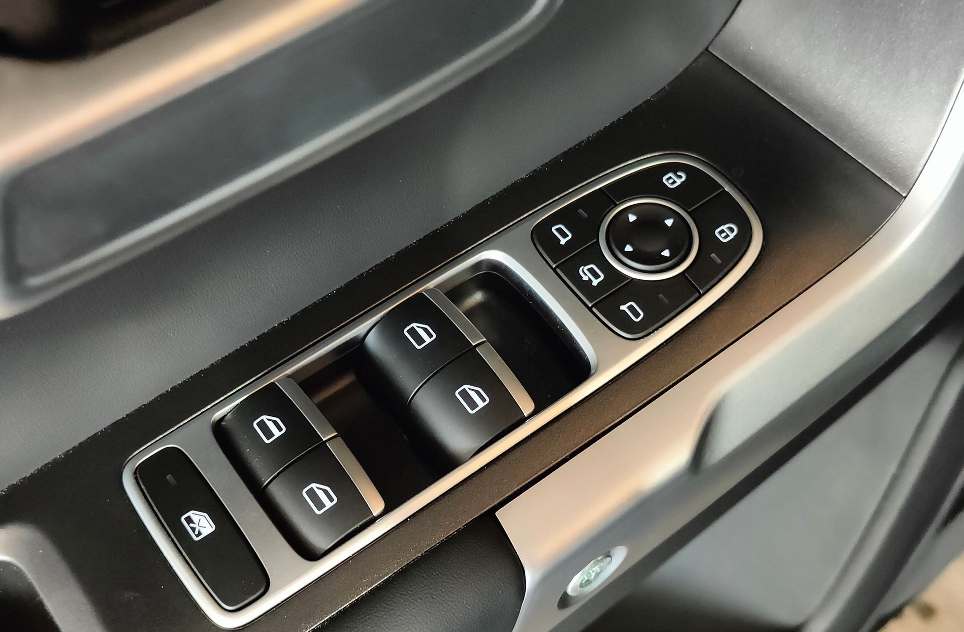 Jaecoo 7 1.5 T-GDi PHEV +1DHT Select FWD - foto 32