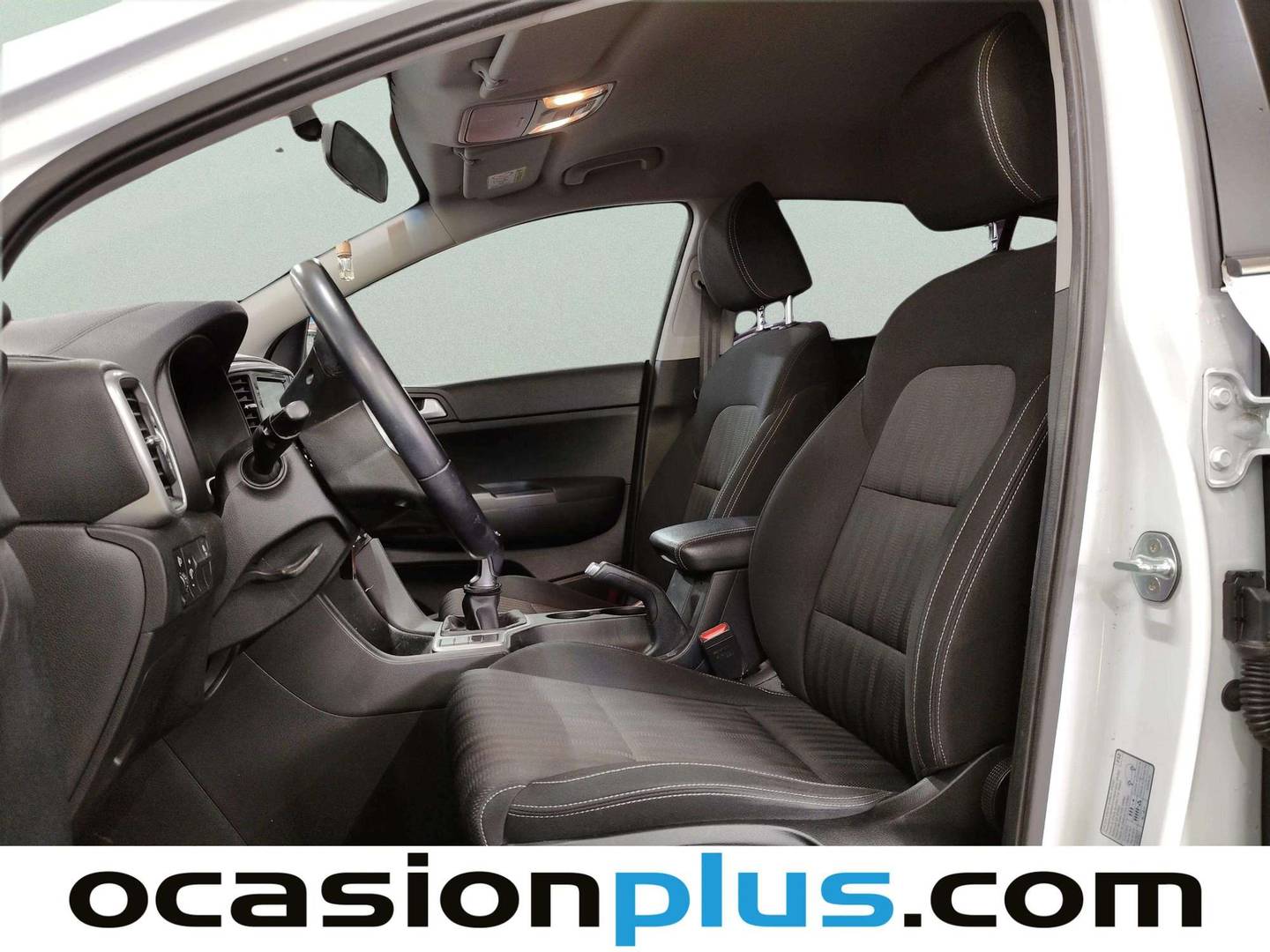 Foto asientos delanteros KIA Sportage KIA Sportage 1.6 MHEV Concept 4x2 (115 CV)