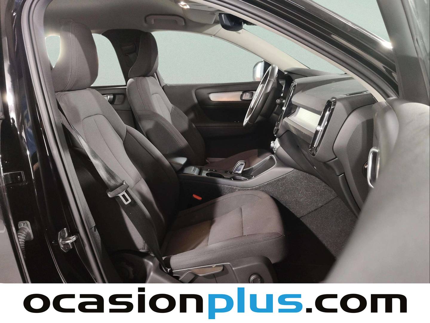 Volvo XC40 Volvo XC40 T3 Momentum Pro Auto (163 CV) gasolina