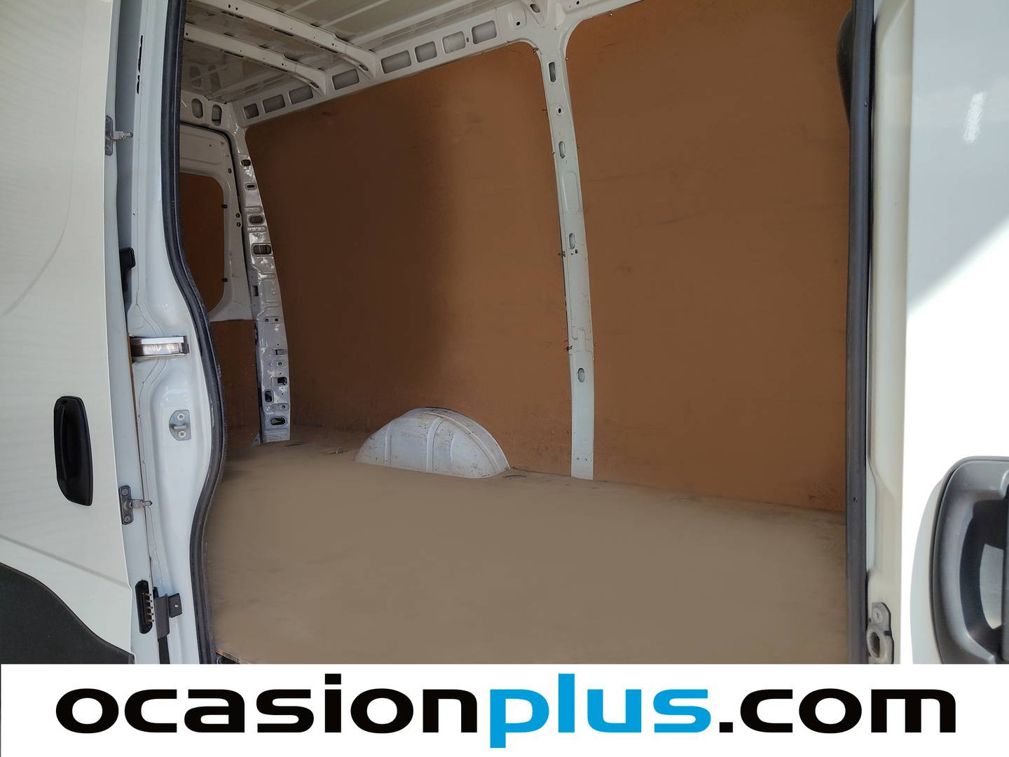 Iveco Daily Iveco Daily Furgon 35 S 16 V 3520L/H2 (156 CV) km 0
