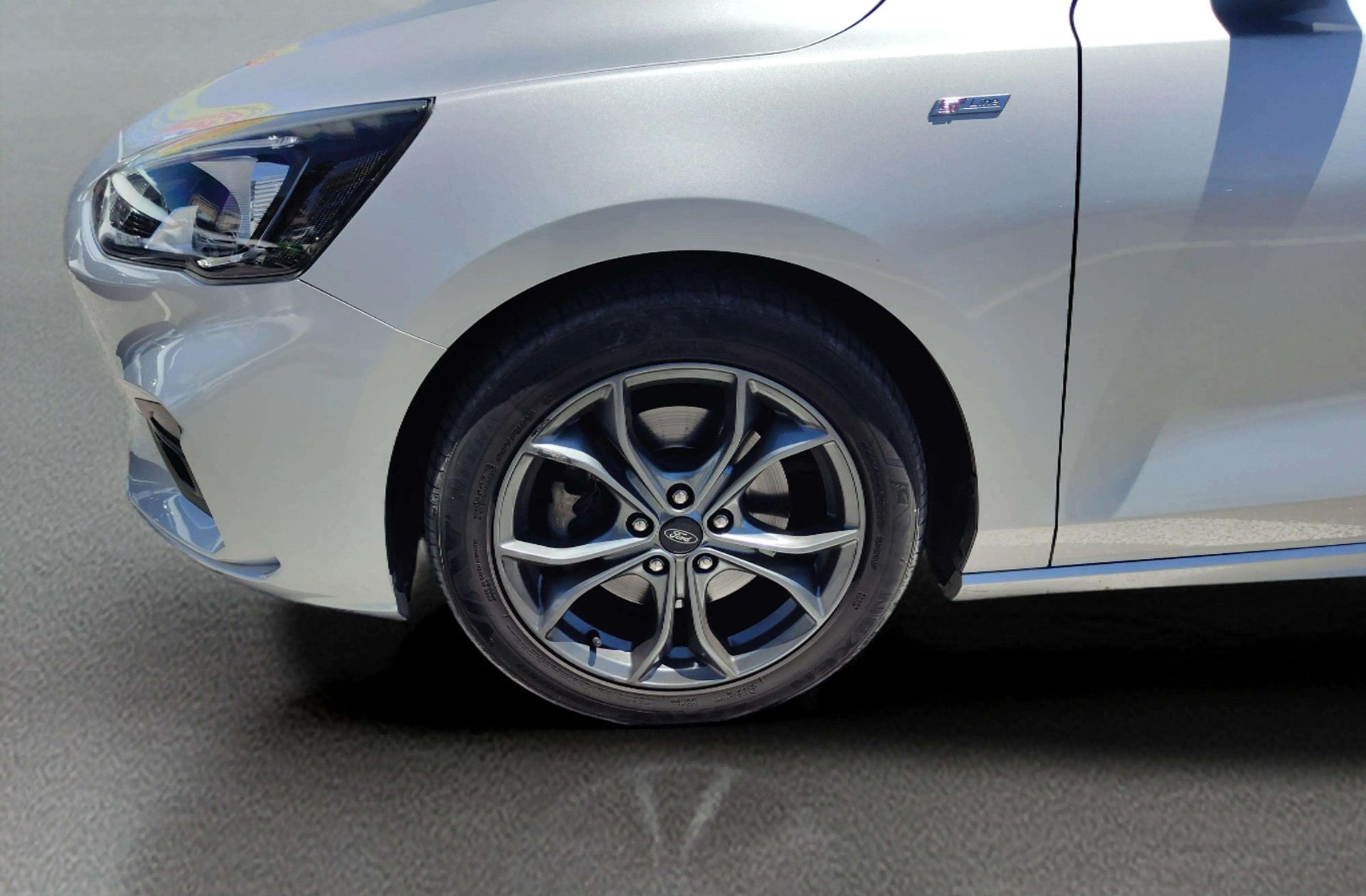 Ford Focus SportBreak 1.0 EcoBoost ST-Line - foto 34