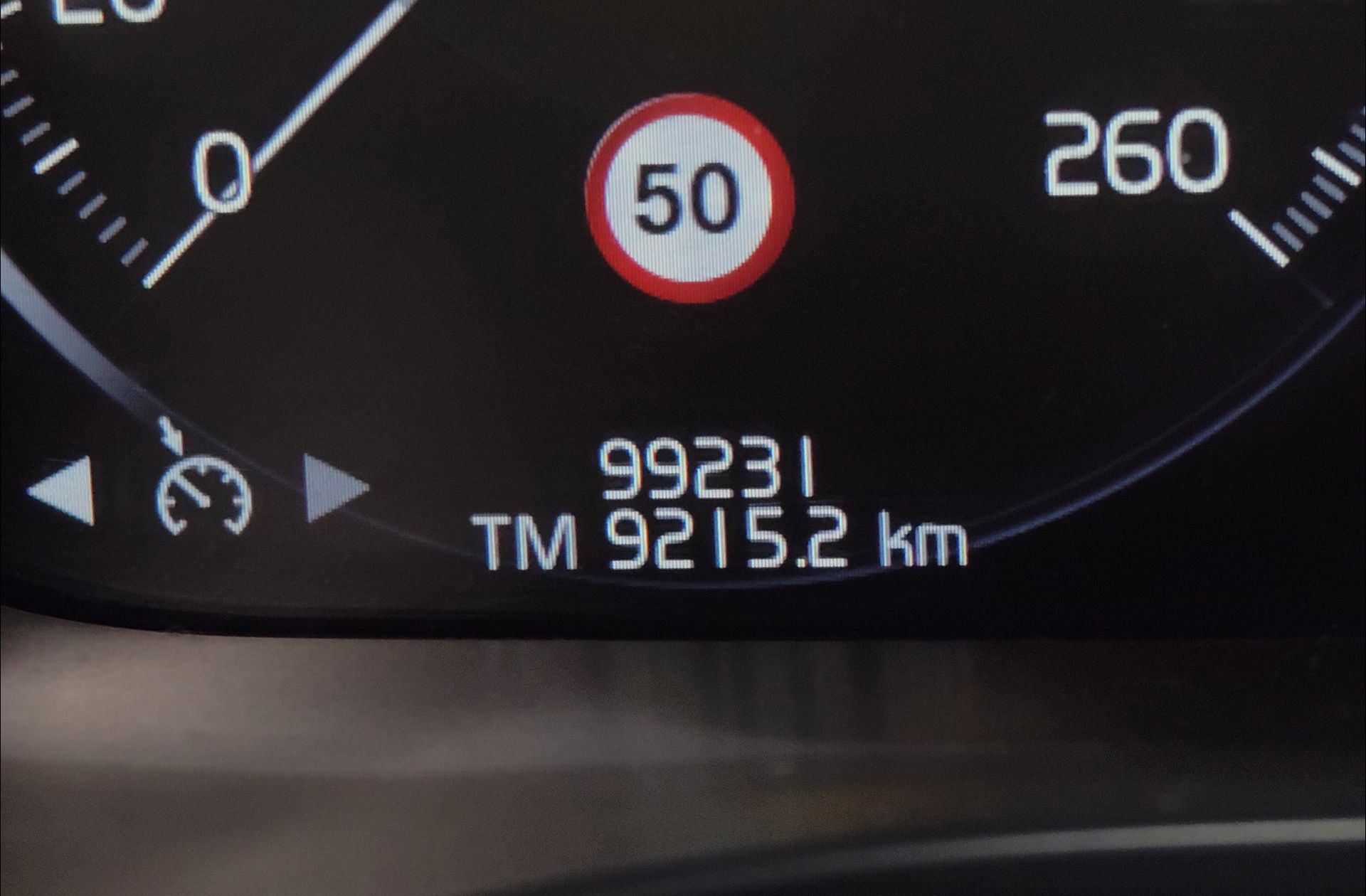 Volvo XC60 D4 Business Plus - foto 11