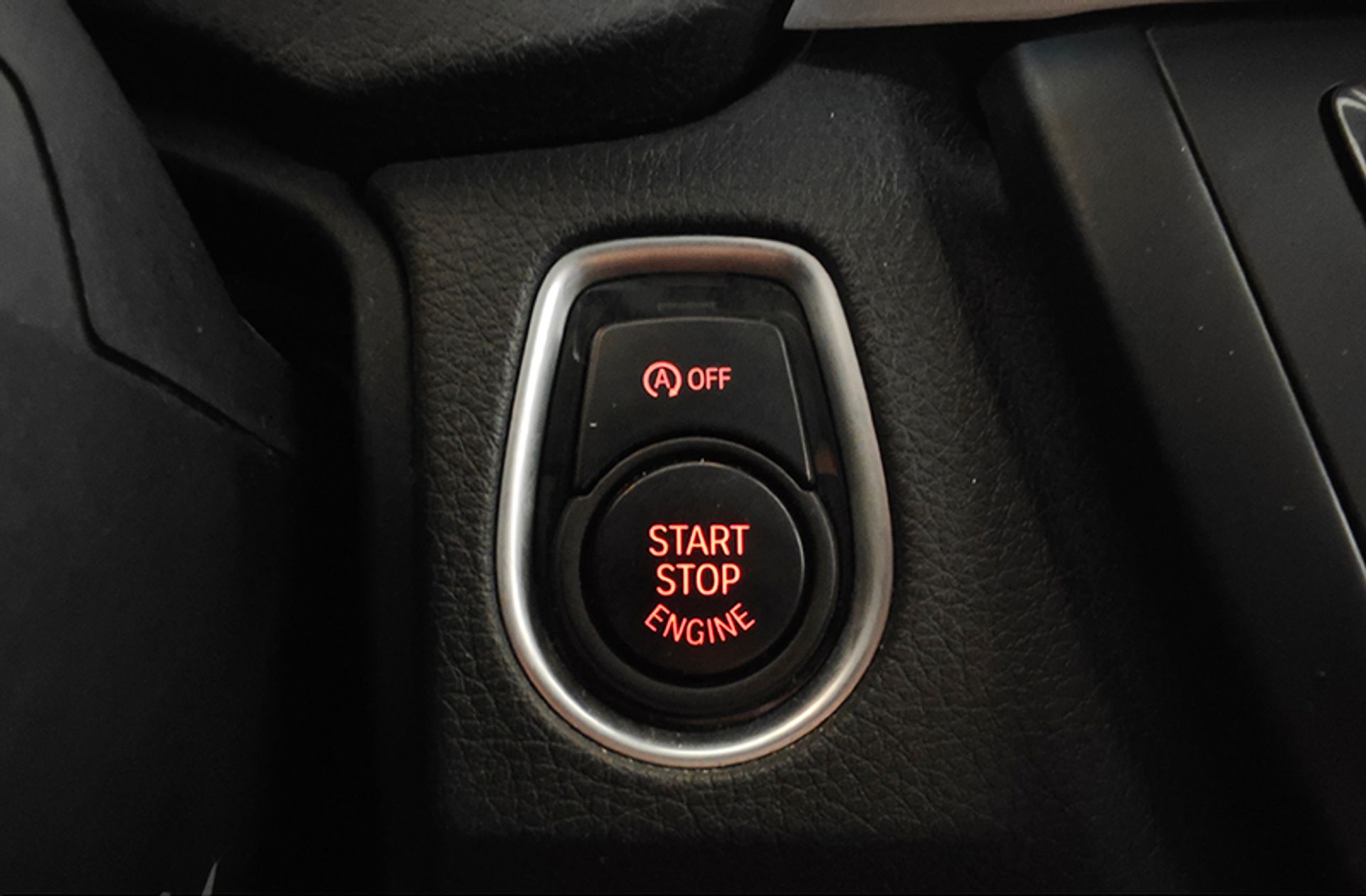 BMW Serie 3 318d - foto 28