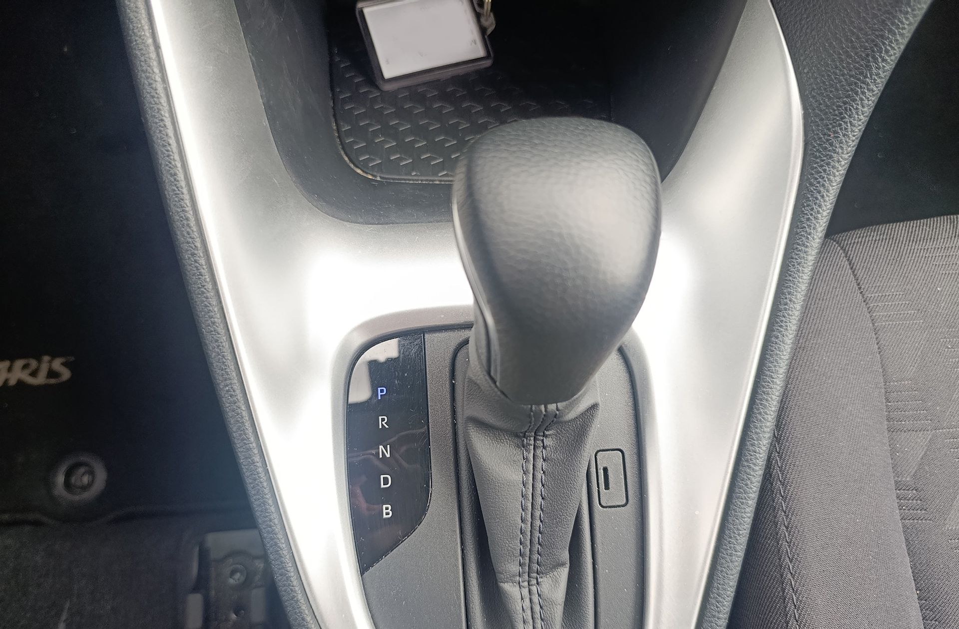 Toyota Yaris 120H Active Plus - foto 5