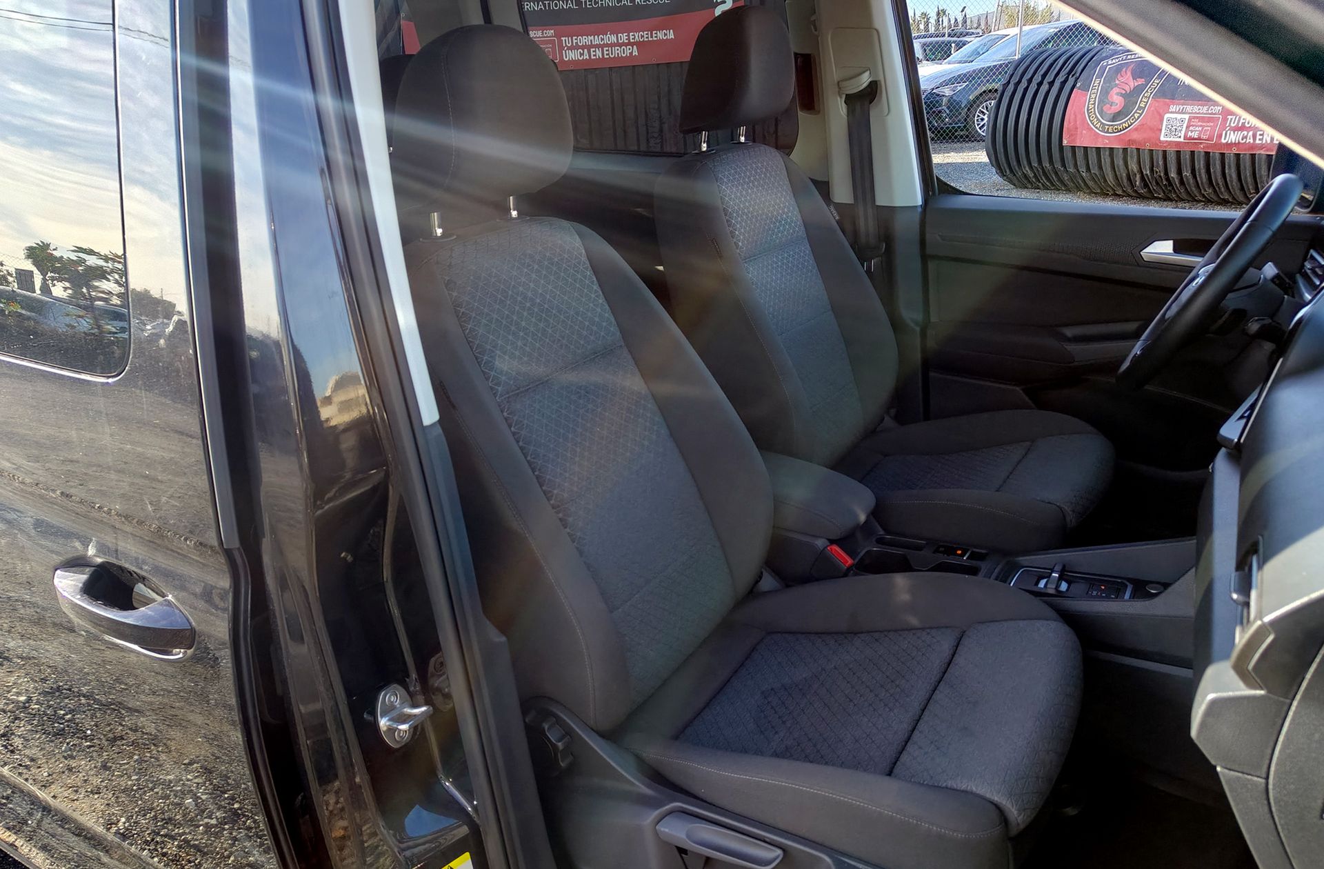 Ford Grand Tourneo Connect 2.0 EcoBlue Titanium - foto 21