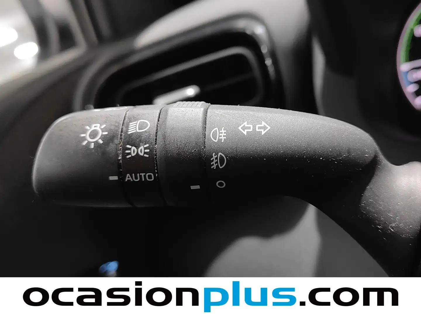 Foto Toyota Yaris Toyota Yaris 120H Business Plus (116 CV)