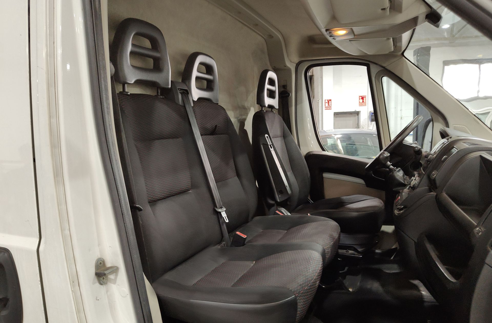 Citroën Jumper Furgon HDi 130 30 L1H1 - foto 13