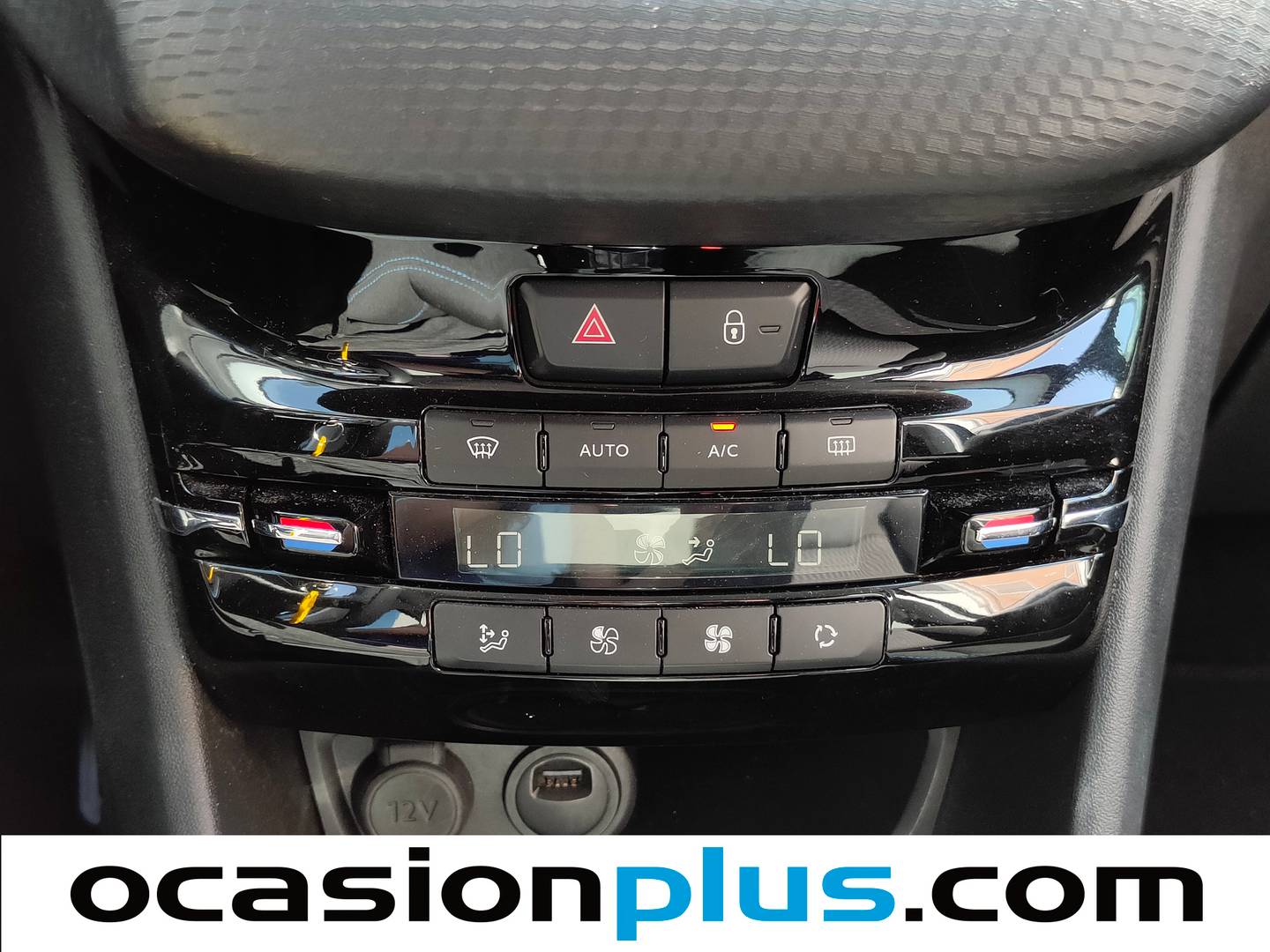 Paquetes del Peugeot 208 Peugeot 208 PureTech Signature (82 CV)