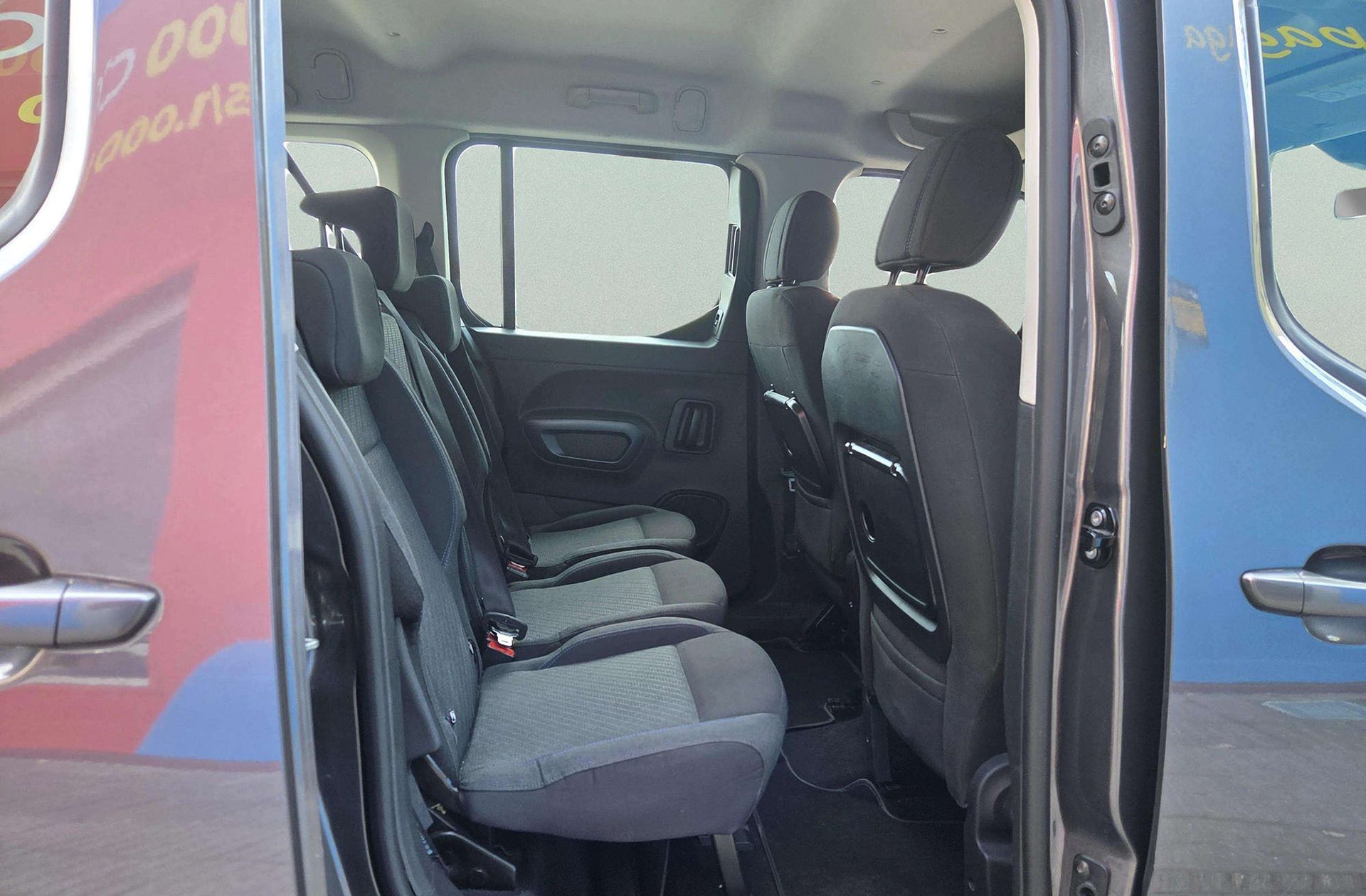 Peugeot Rifter BlueHDi 130 Allure Long 7 plazas - foto 16