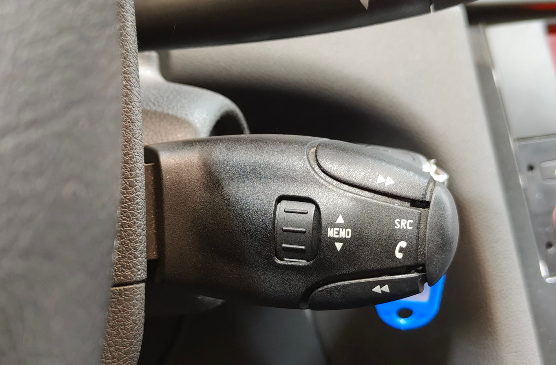 Peugeot 5008 1.6 HDi FAP Active 7 plazas - foto 23