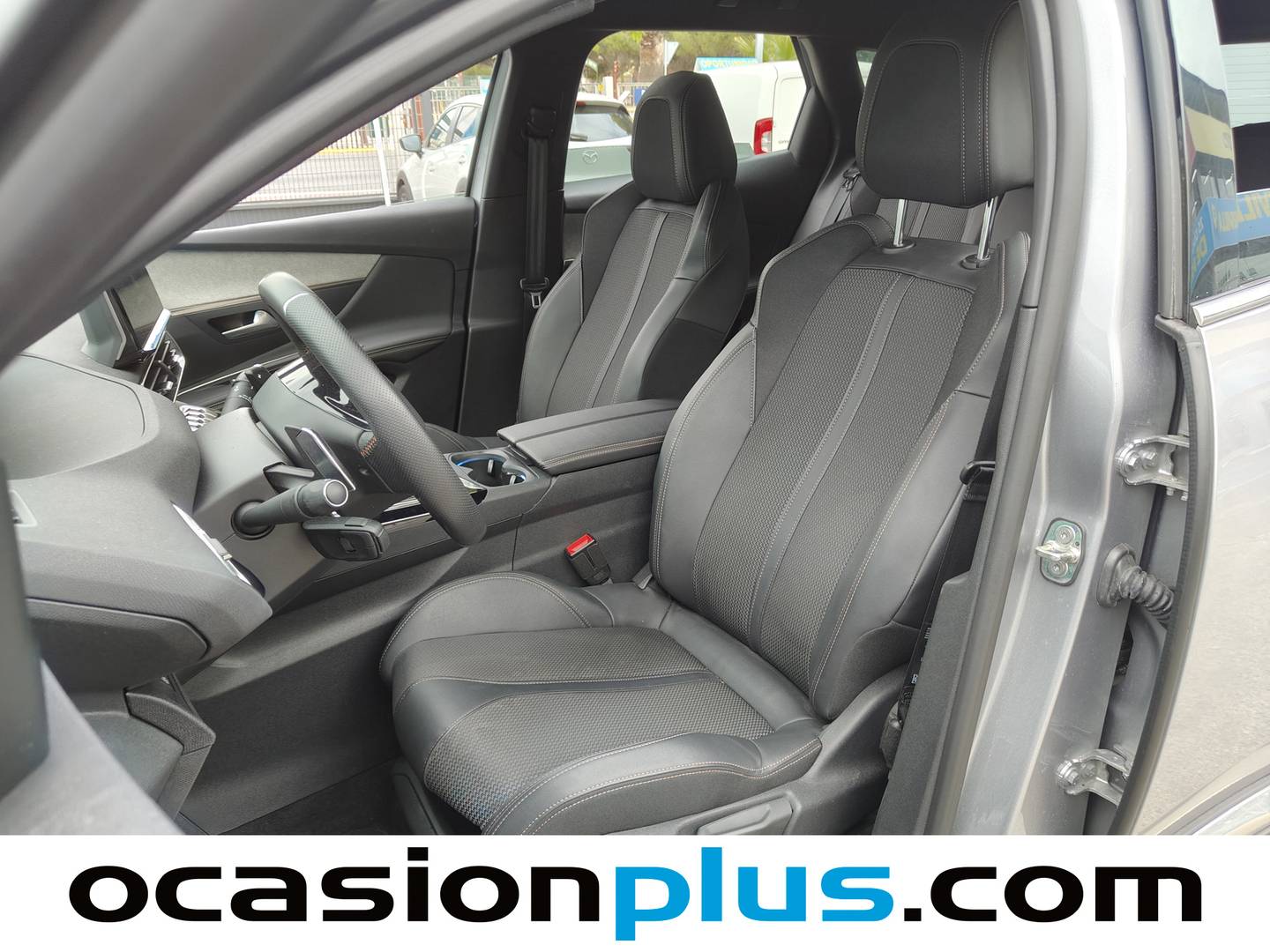 Foto Peugeot 3008 Hybrid Peugeot 3008 Hybrid GT eDCS6 (136 CV)