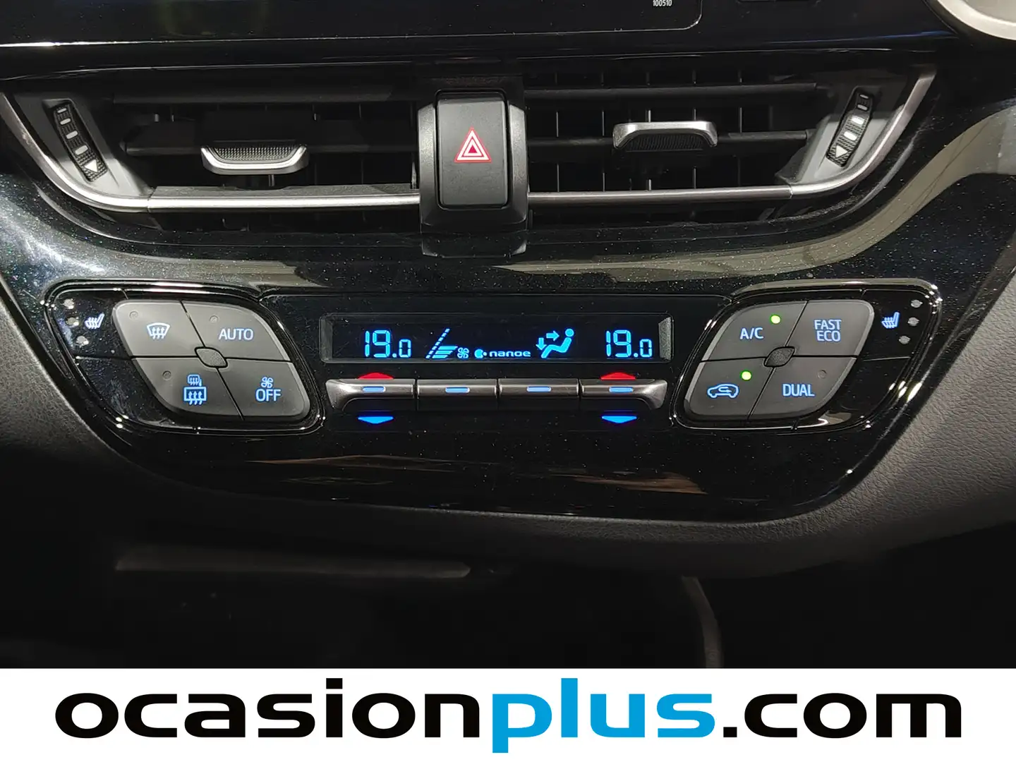 Foto Toyota C-HR Toyota C-HR 1.8 125H Style Plus (122 CV)