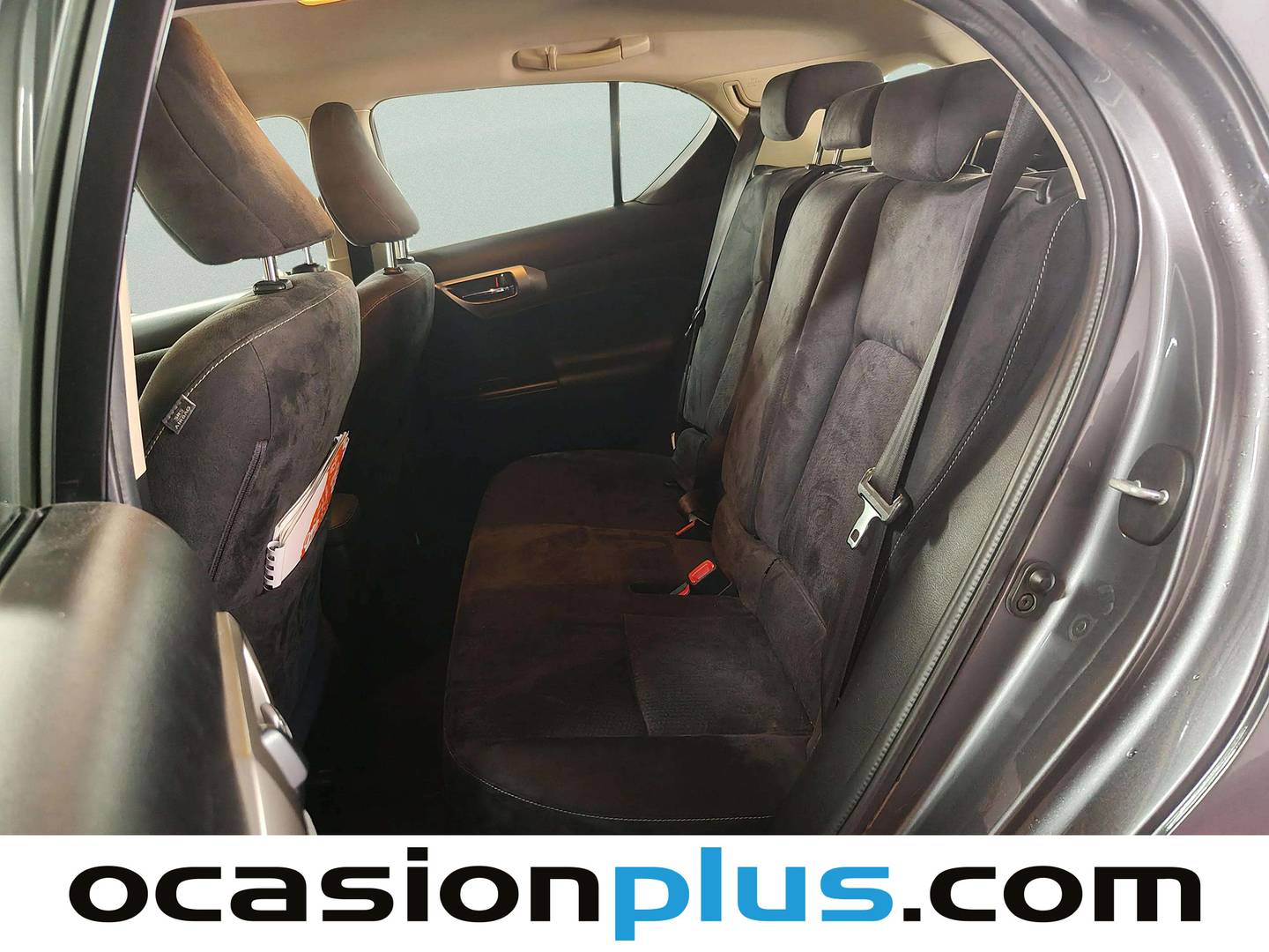 Foto asientos traseros Lexus CT Lexus CT 200h Executive 100 kW (136 CV)