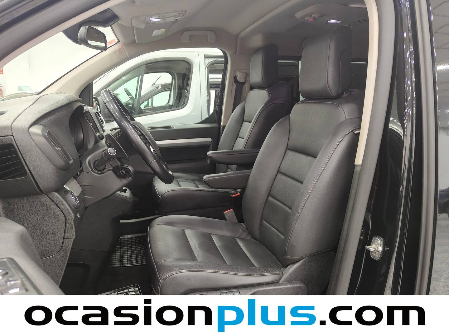 Foto asientos traseros Citroën Spacetourer Citroën Spacetourer BlueHDi 180 Business Lounge Talla XL EAT8 (177 CV) 7 Plazas
