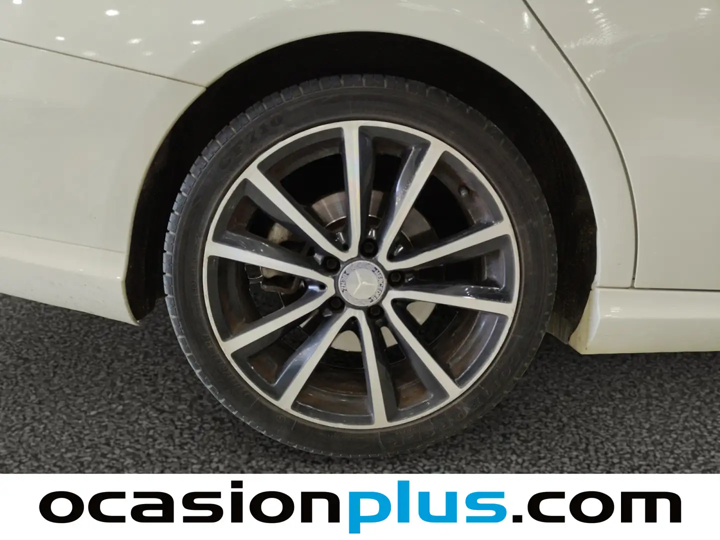 Foto Mercedes CLA Mercedes-Benz CLA 220 CDI Urban (170 CV)