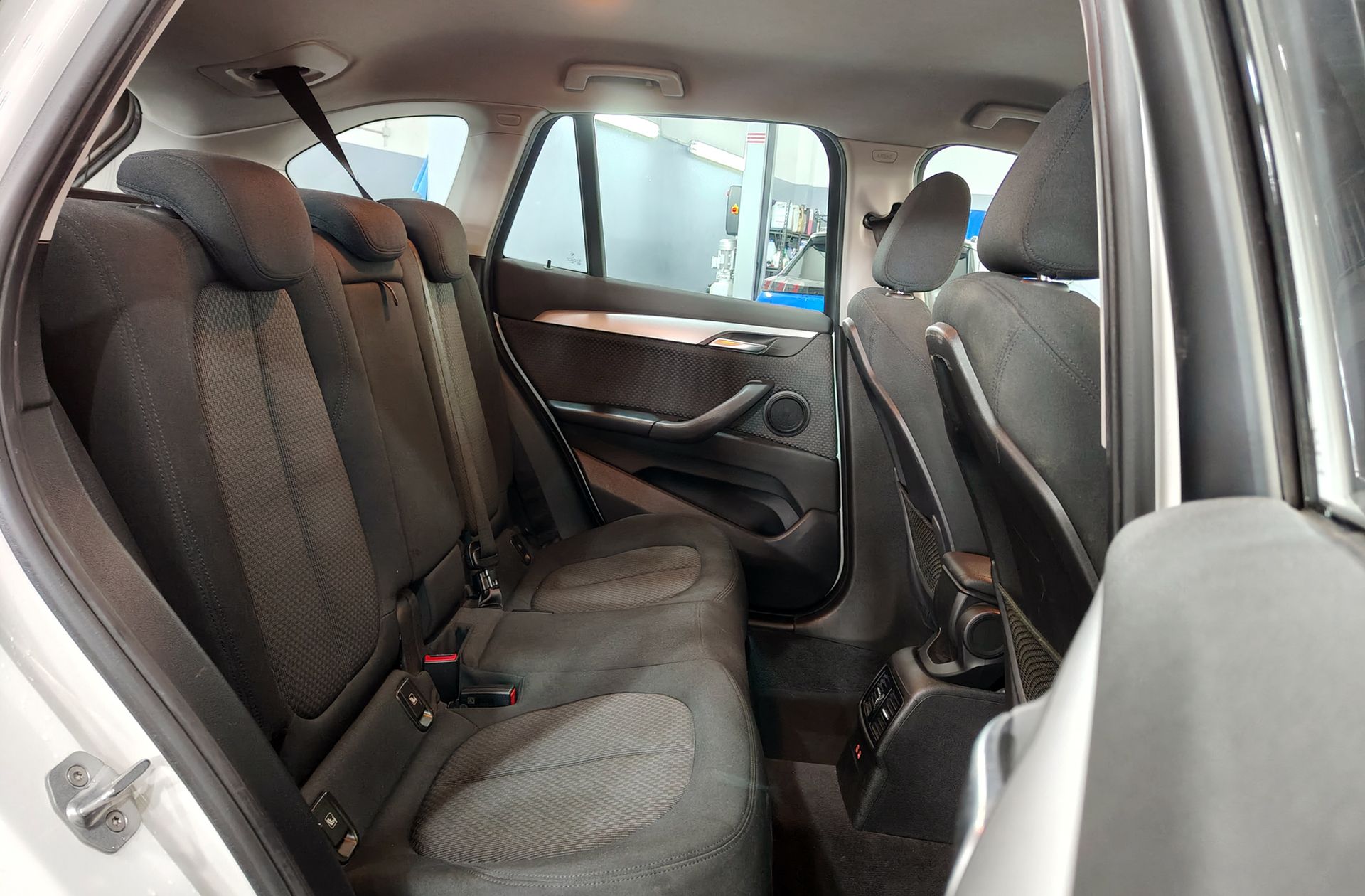BMW X1 sDrive18d - foto 18