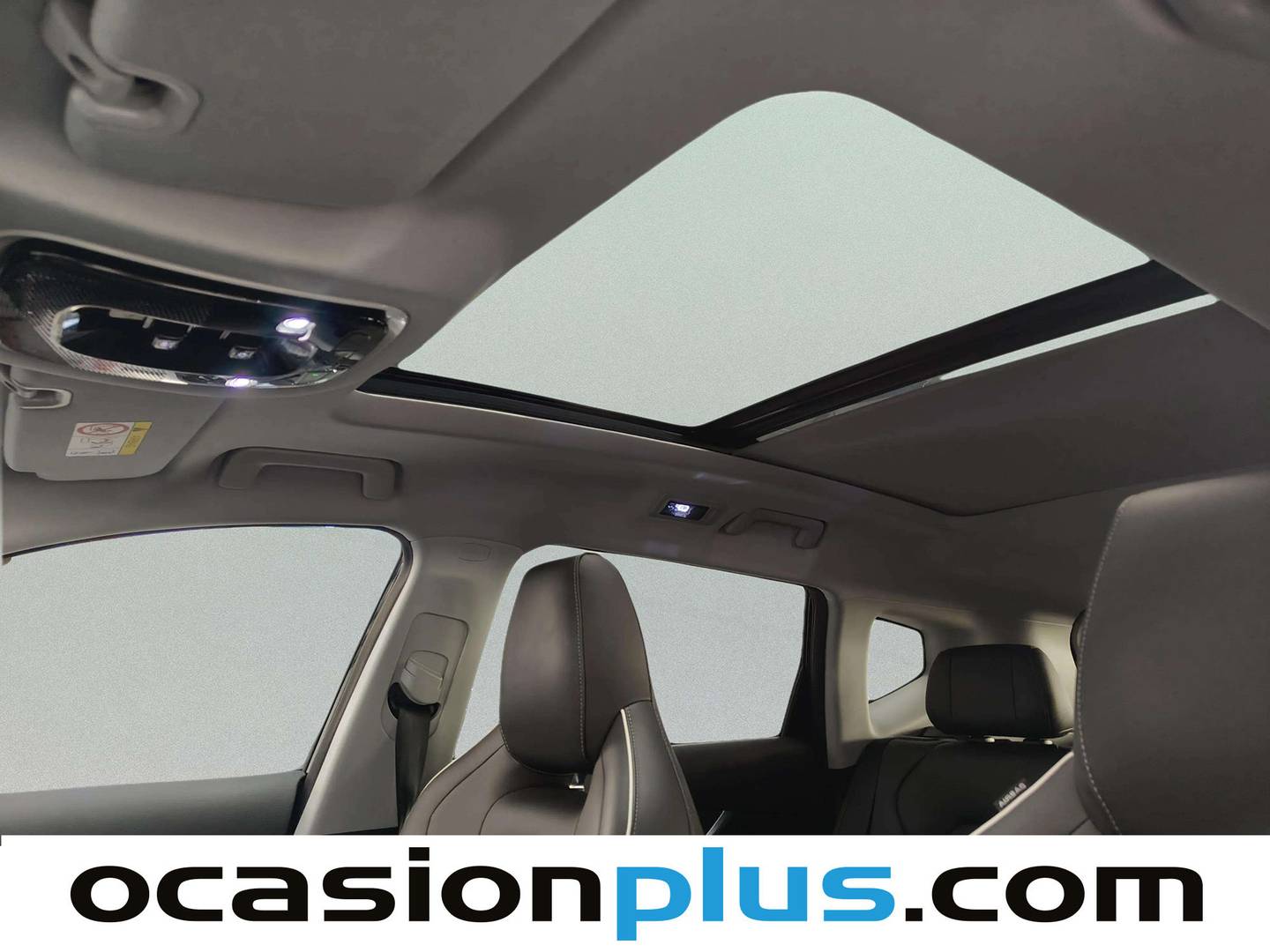 Equipamiento del EBRO S700 EBRO S700 1.6 TGDI Luxury 7 DCT (147 CV)