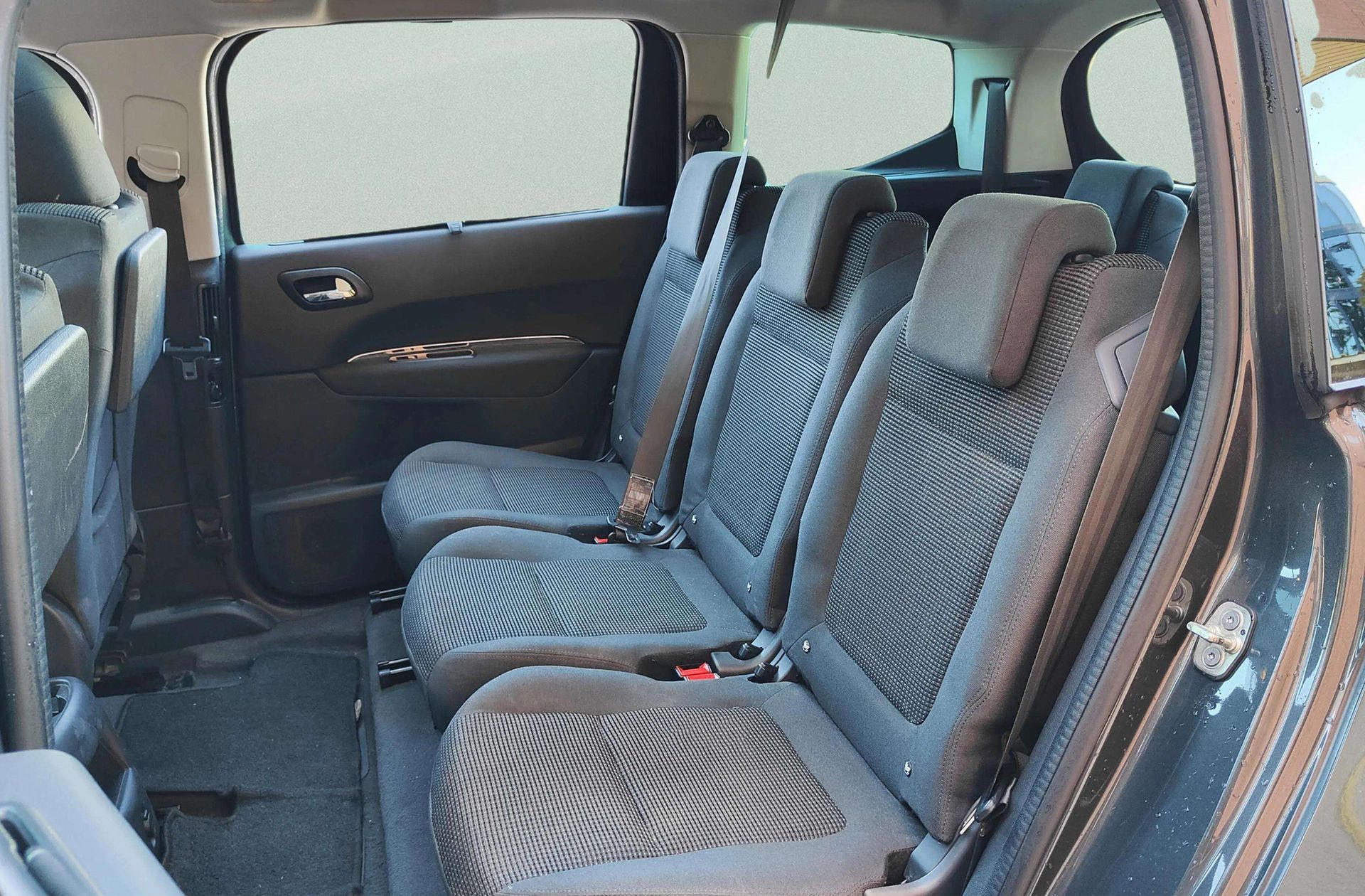 Peugeot 5008 1.6 BlueHDi Allure EAT6 7 plazas - foto 13