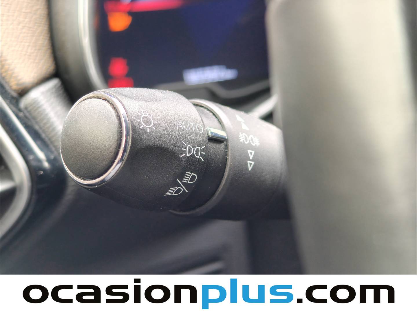 Foto DS DS 7 Crossback DS DS7 Crossback BlueHDi 130 DE Bastille + AT (130 CV)