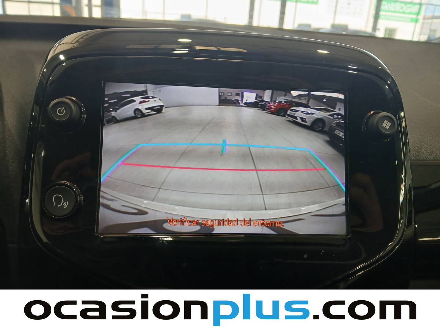 Equipamiento del Citroën C1 Citroen C1 VTi 72 S&S Airscape Shine (72 CV)