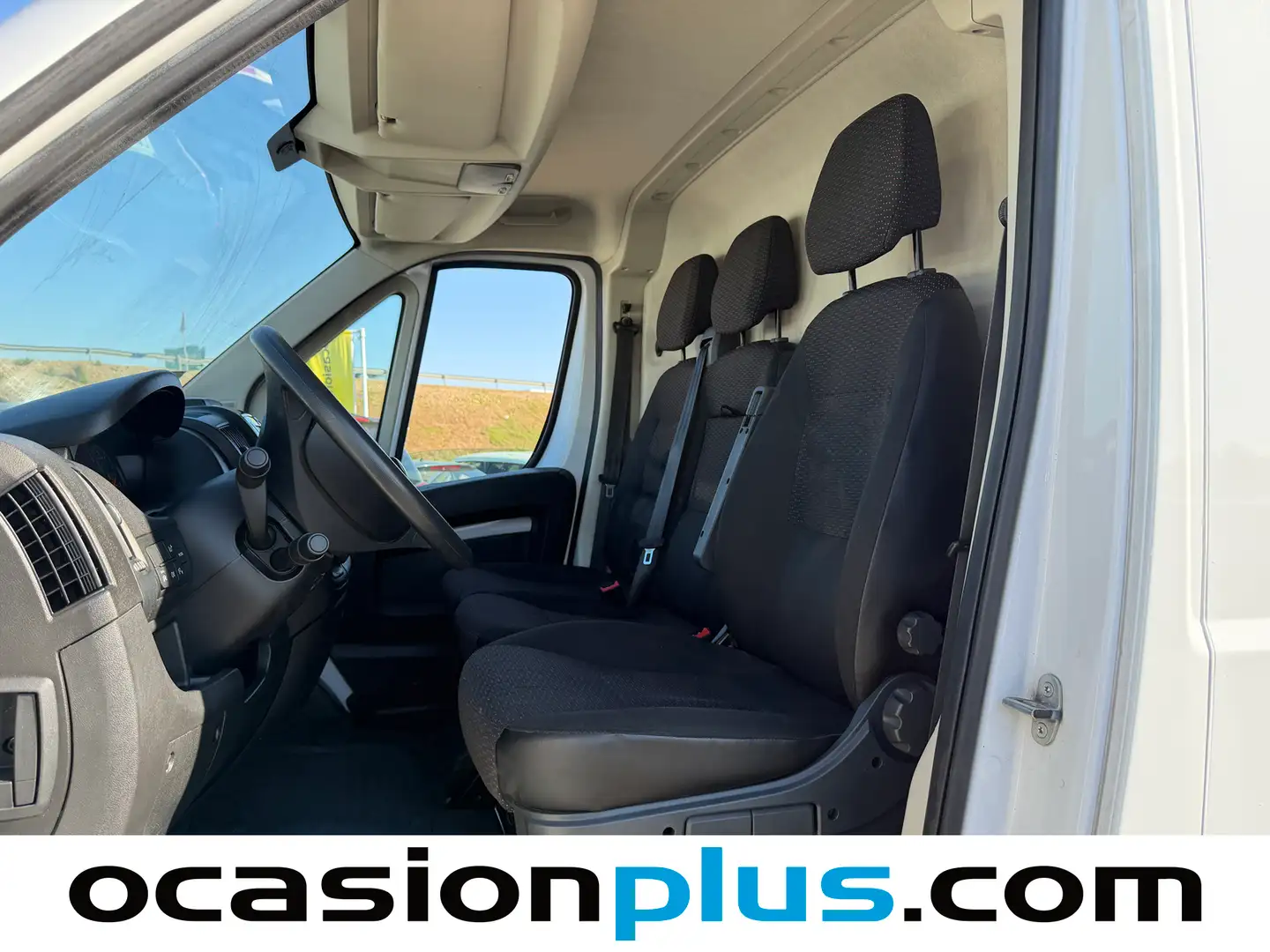 Foto Peugeot Boxer Peugeot Boxer BlueHDi 140 S&S Pack 335 L2 H2 (140 CV)