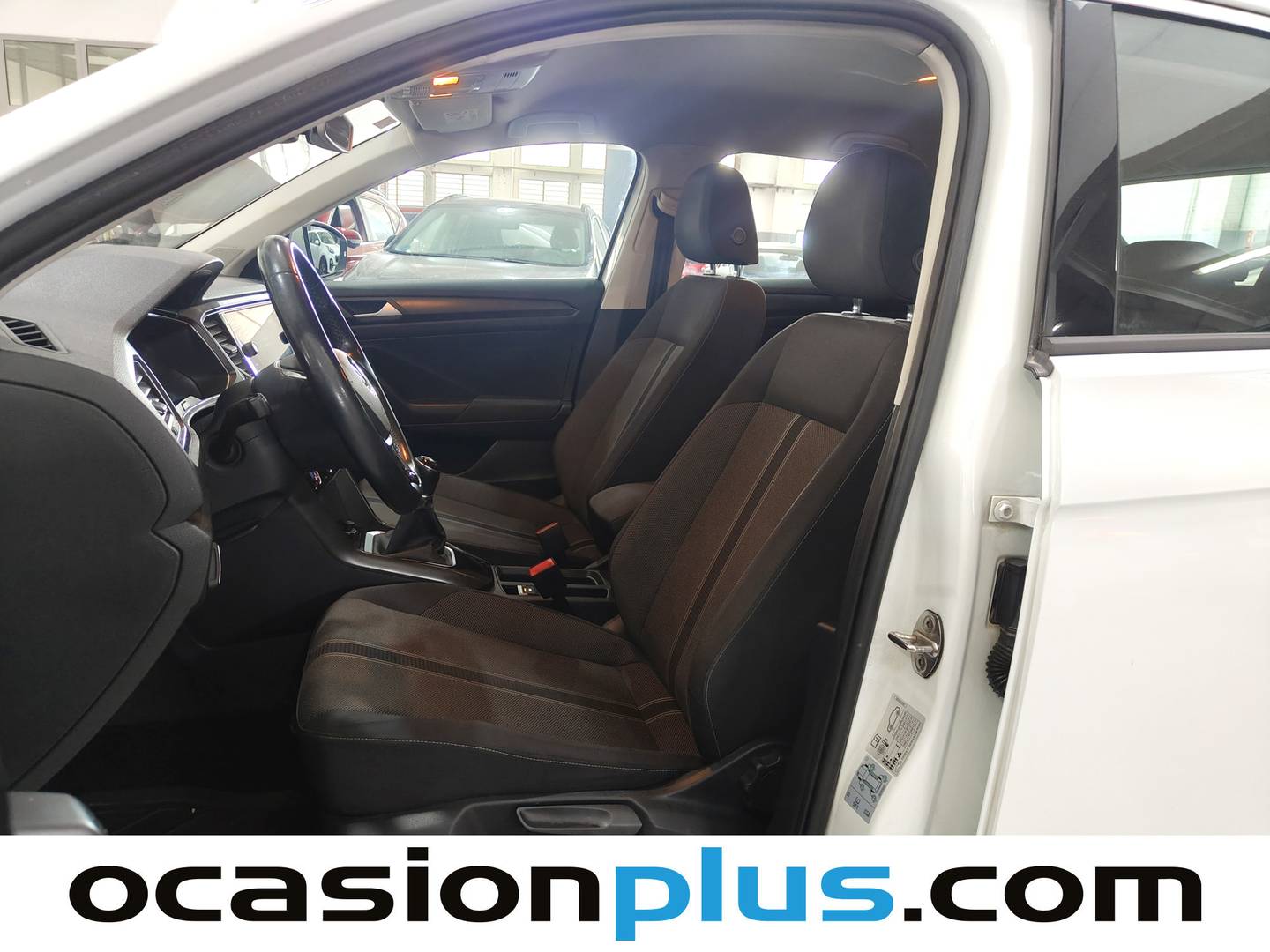 Foto asientos delanteros Volkswagen T-Roc Volkswagen T-Roc Advance 1.0 TSI (115 CV)