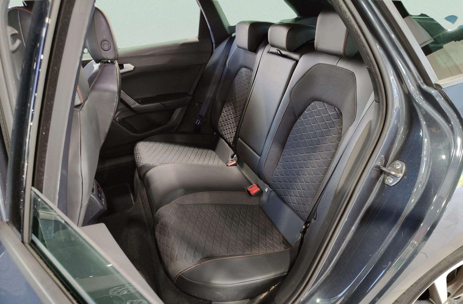 SEAT León ST ST 1.5 TSI FR Go L - foto 13