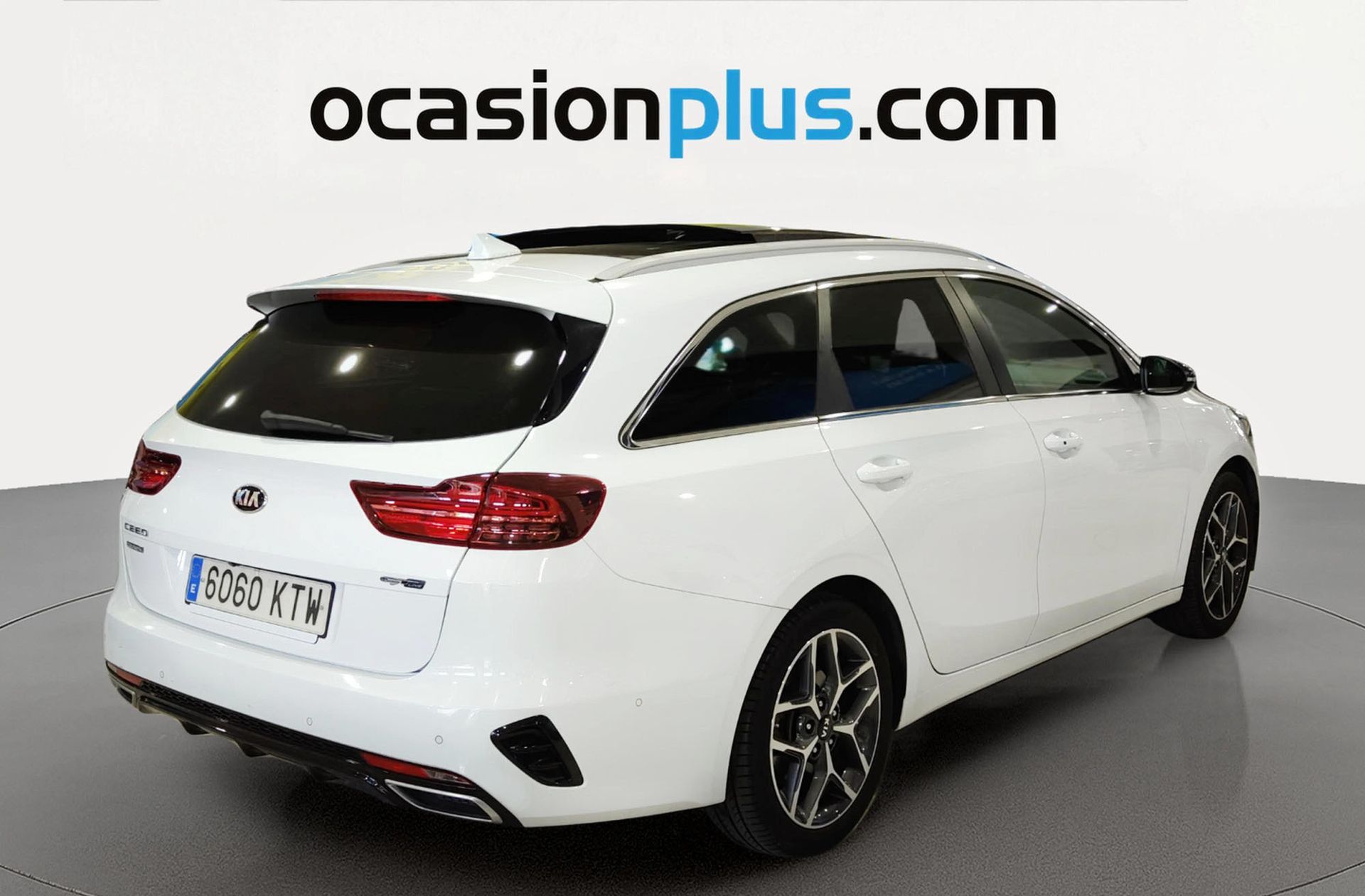 Kia Ceed 1.6 CRDi GT Line DCT - foto 4