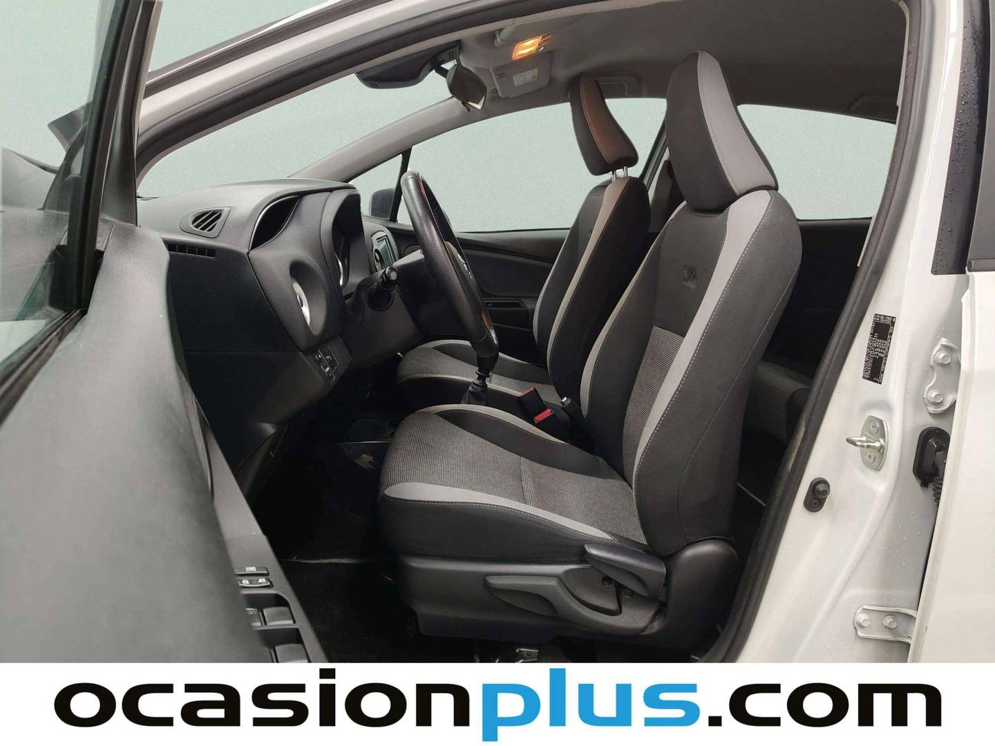 Foto Toyota Yaris Toyota Yaris 1.5 Feel (111 CV)