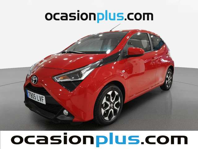 Toyota Aygo 1.0 70 x-play (72 CV) de segunda mano