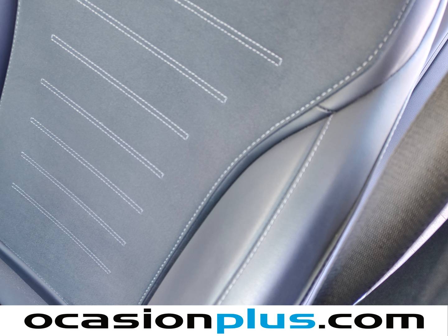 Extras y acabados del Mercedes Clase C Mercedes Clase C 200 (204 CV) Pack AMG