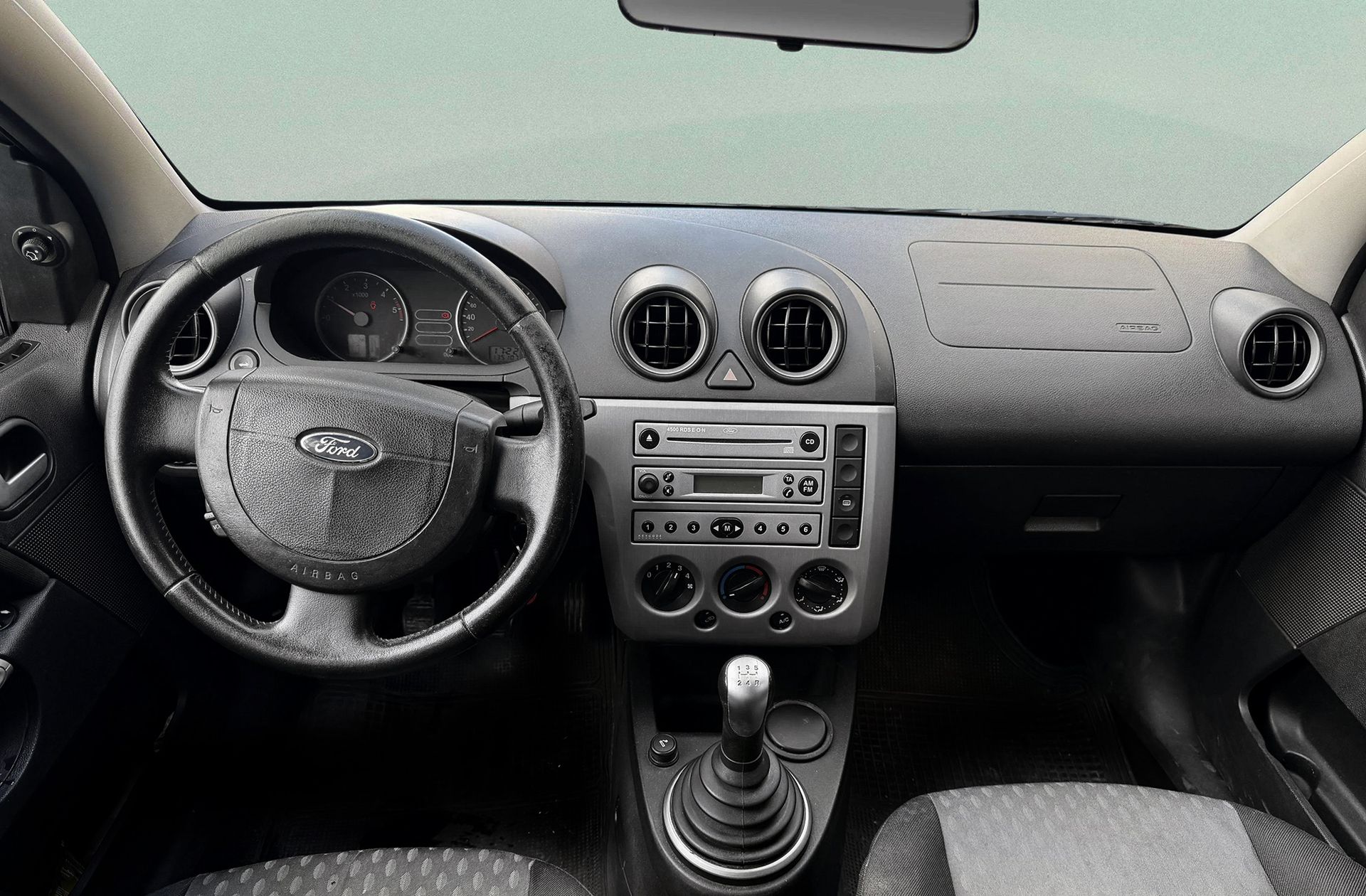 Ford Fiesta 1.6 TDCi Trend - foto 6