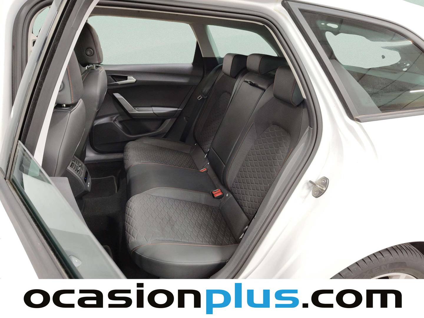 Foto asientos traseros Seat León Seat León ST 2.0 TDI S&S FR XS(150 CV)