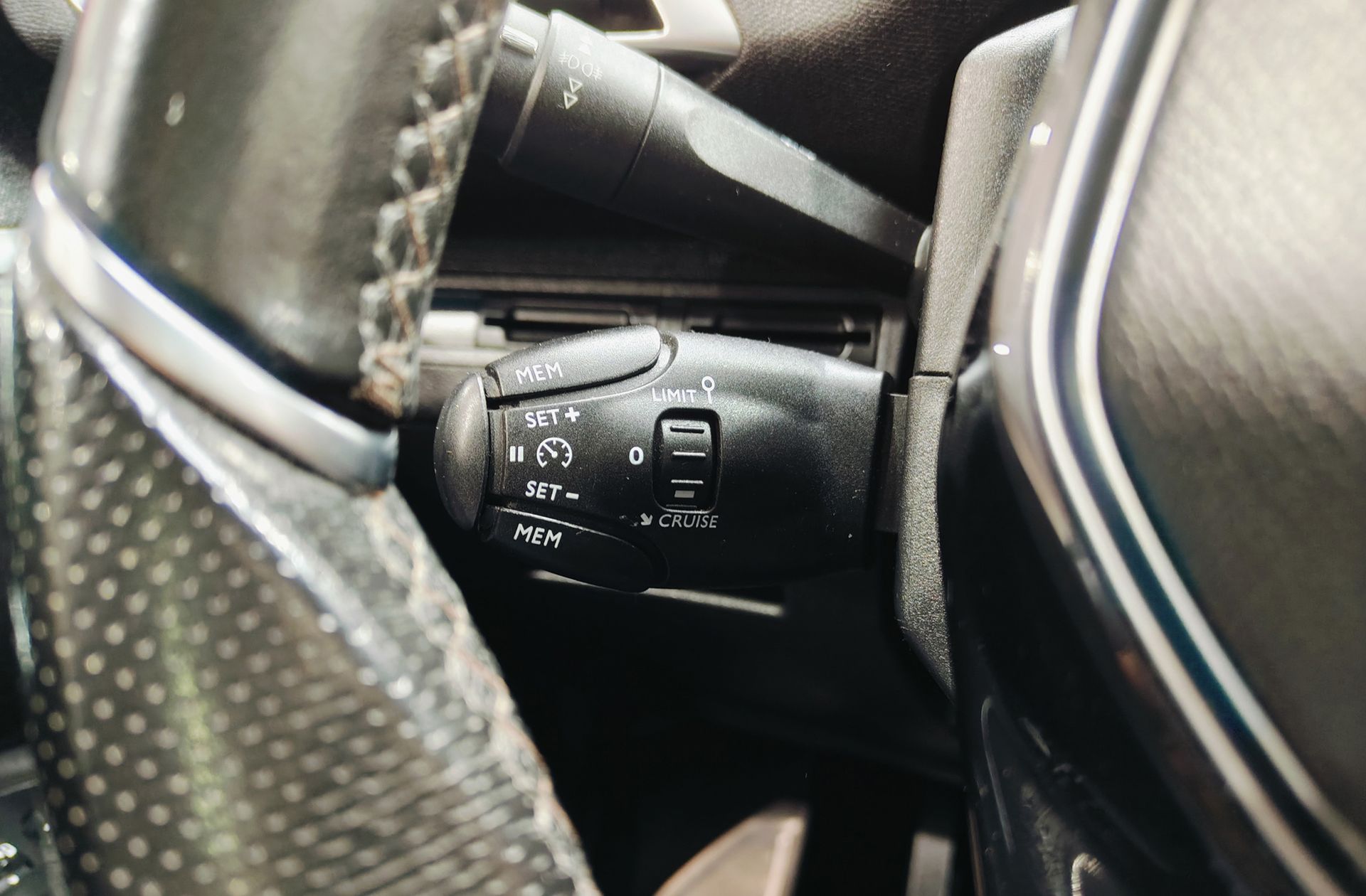 Peugeot 3008 BlueHDi 150 GT Line - foto 32