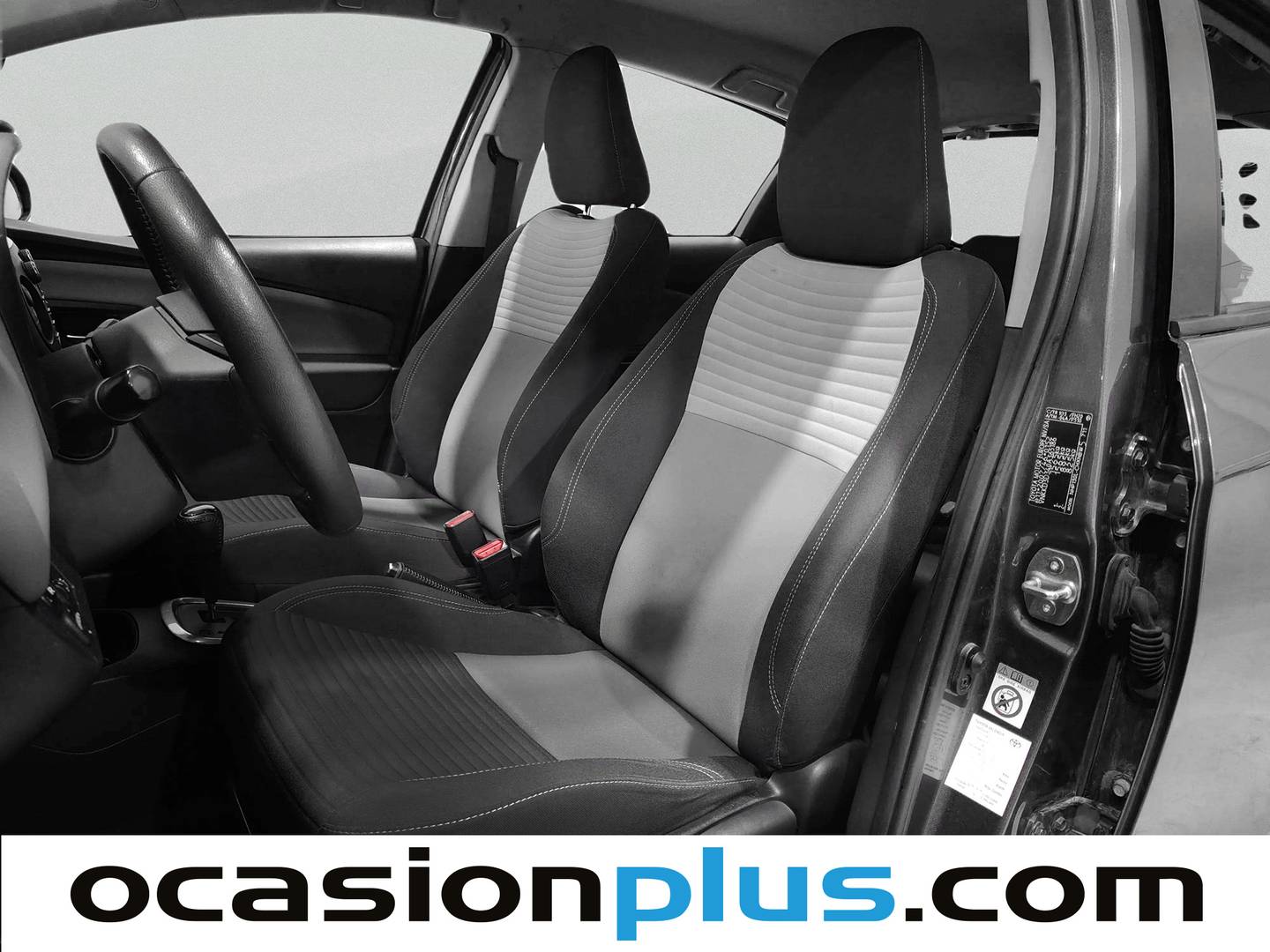 Foto asientos delanteros Toyota Yaris Toyota Yaris 1.5 Hybrid Active (100 CV)