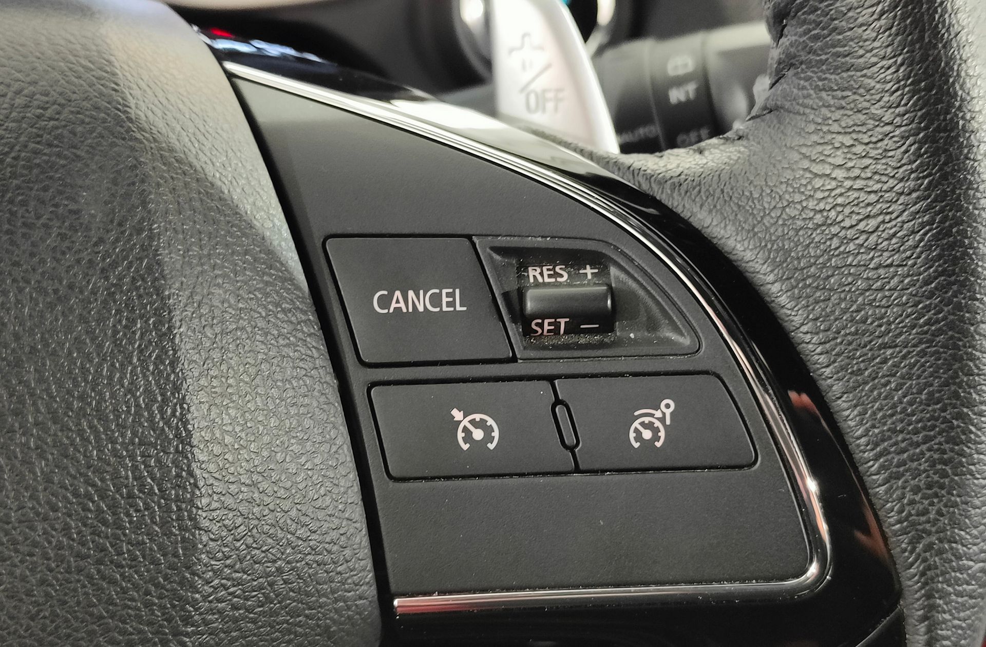 Mitsubishi Eclipse Cross 2.4 PHEV Kaiteki 4WD - foto 32