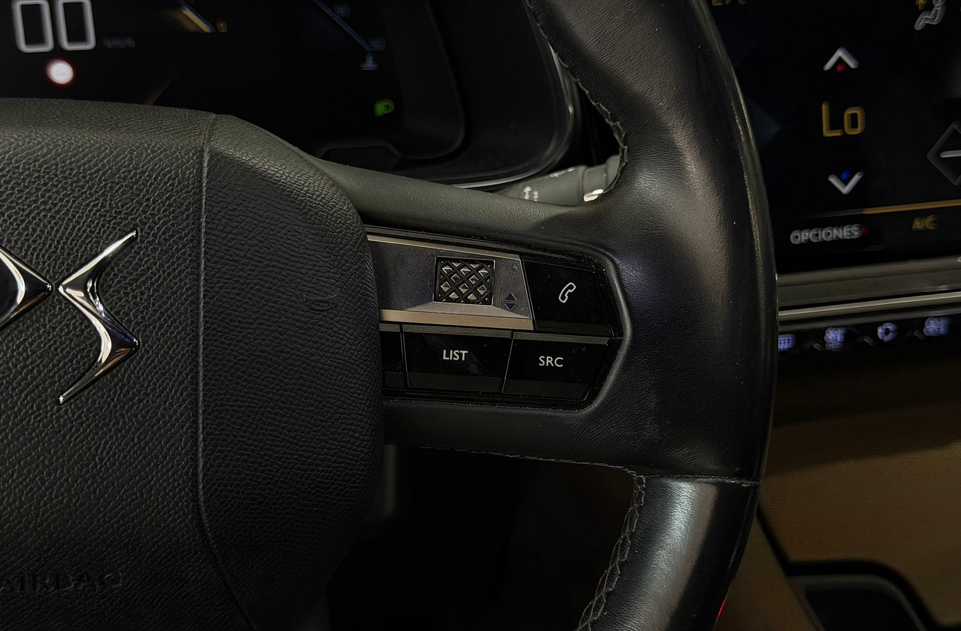 DS 7 Crossback BlueHDi 130 Be Chic - foto 32