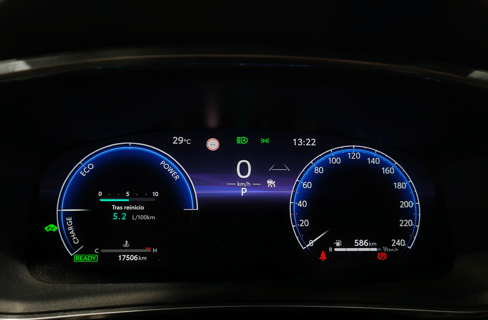 Toyota Corolla Touring Sports 140H Style - foto 30