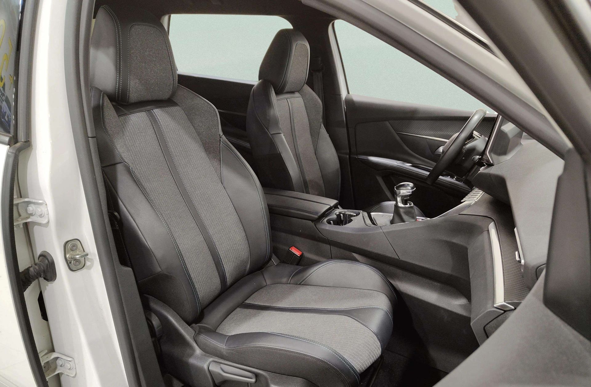 Peugeot 5008 PureTech 130 Allure Pack 7 plazas - foto 22
